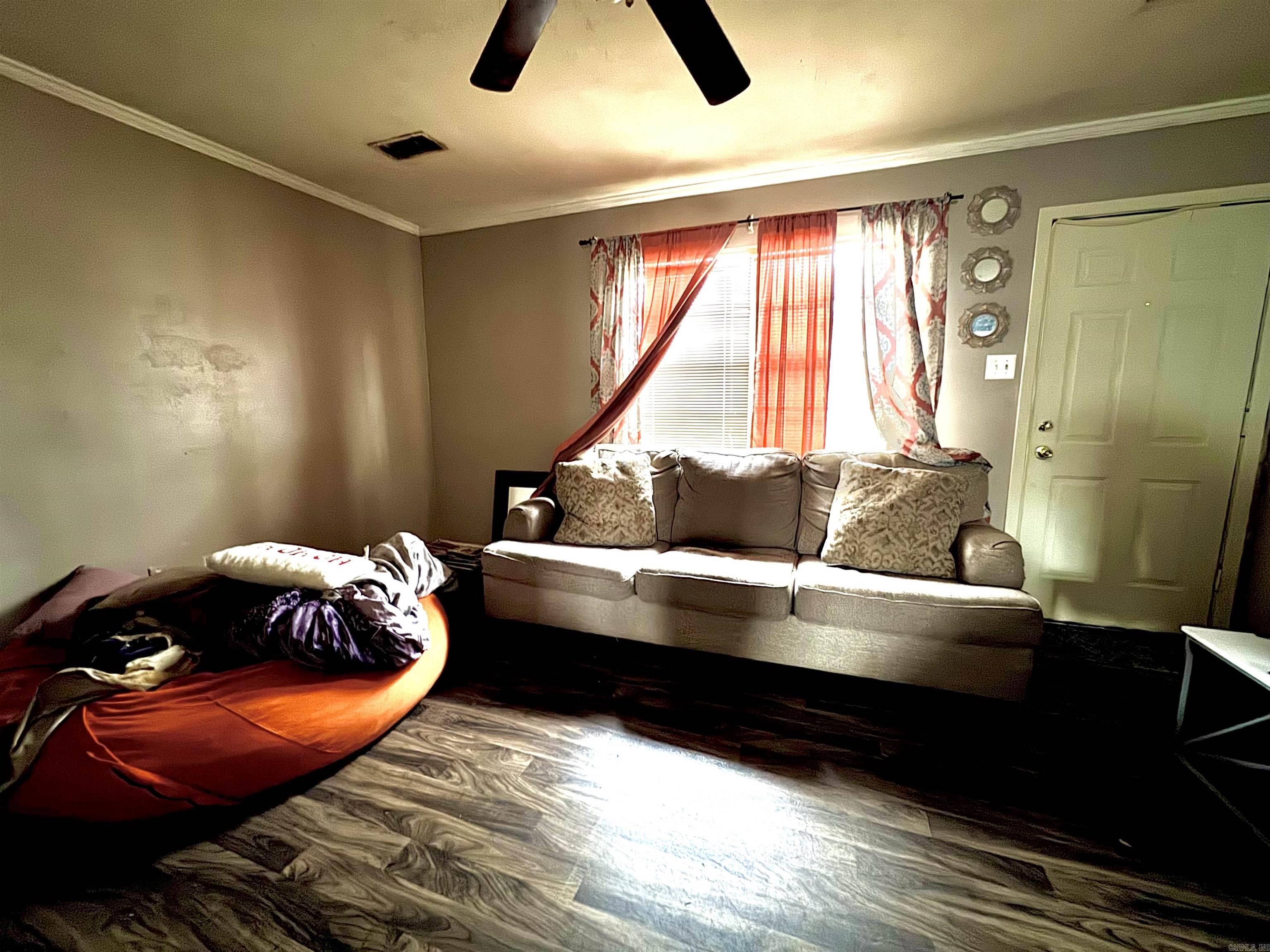 BARROW JOHN - Residential