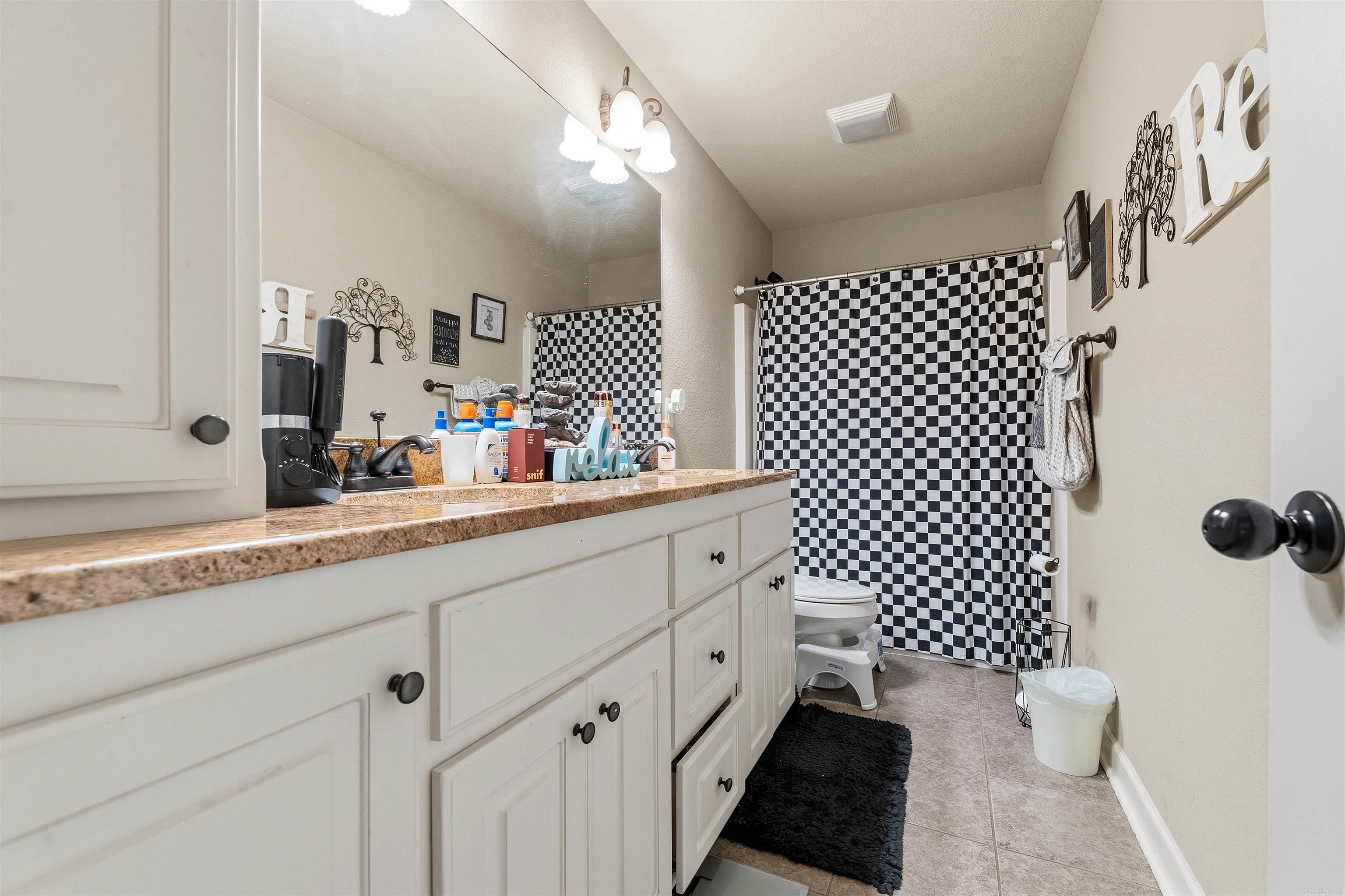 LOST CREEK ESTATES - Residential