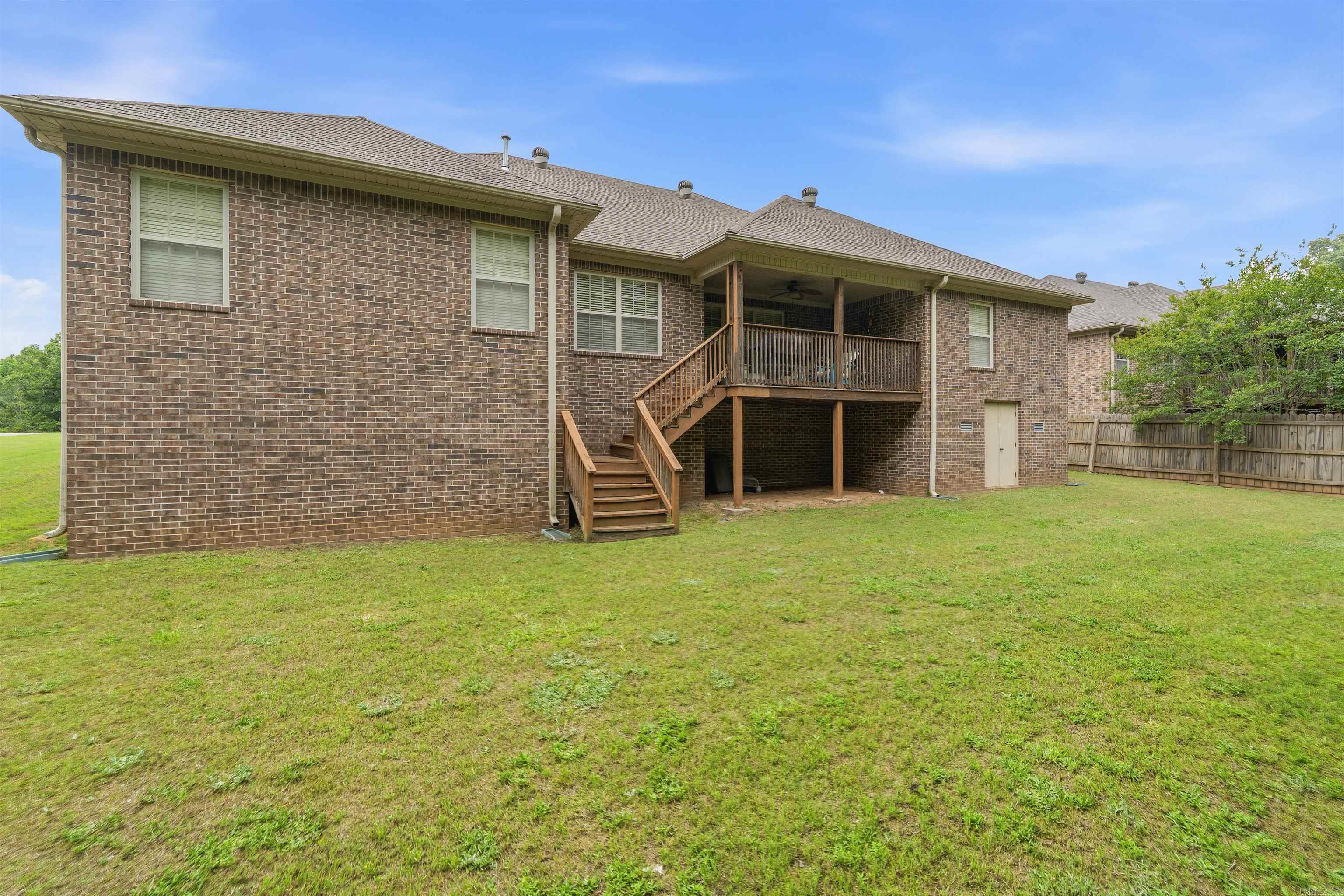 LOST CREEK ESTATES - Residential