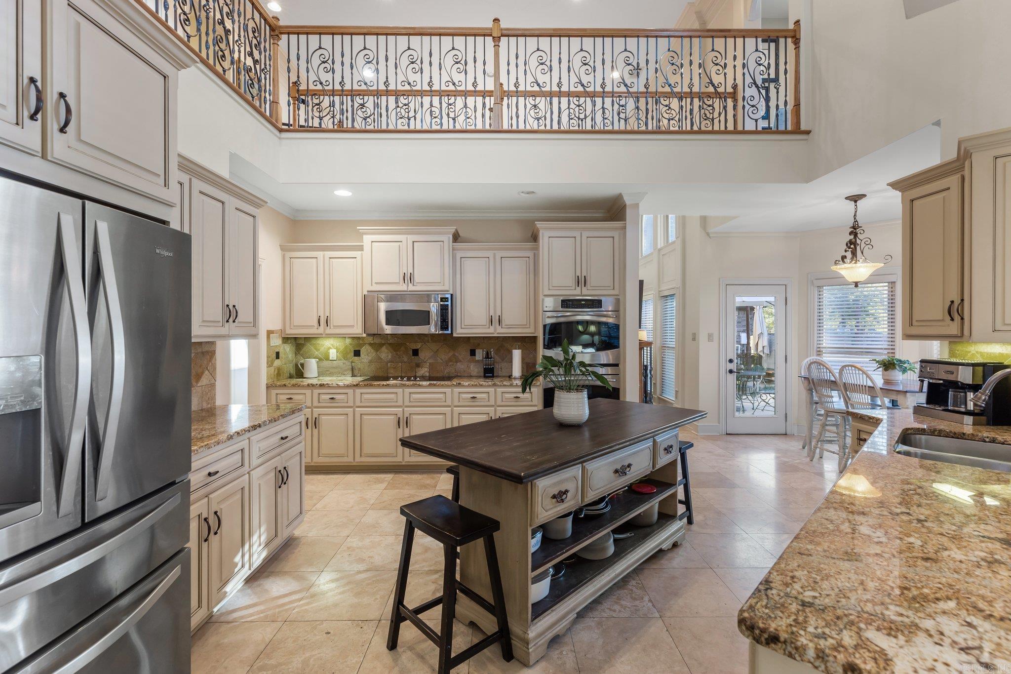 HURRICANE LAKE EST - Residential