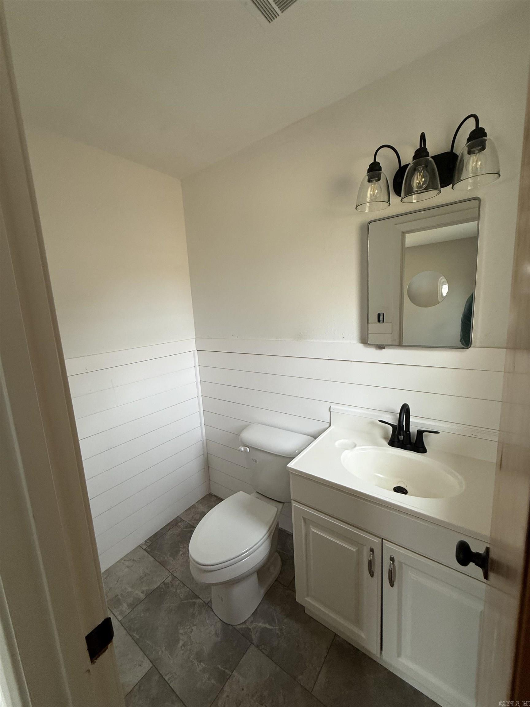 McNew Realty Co - Residential