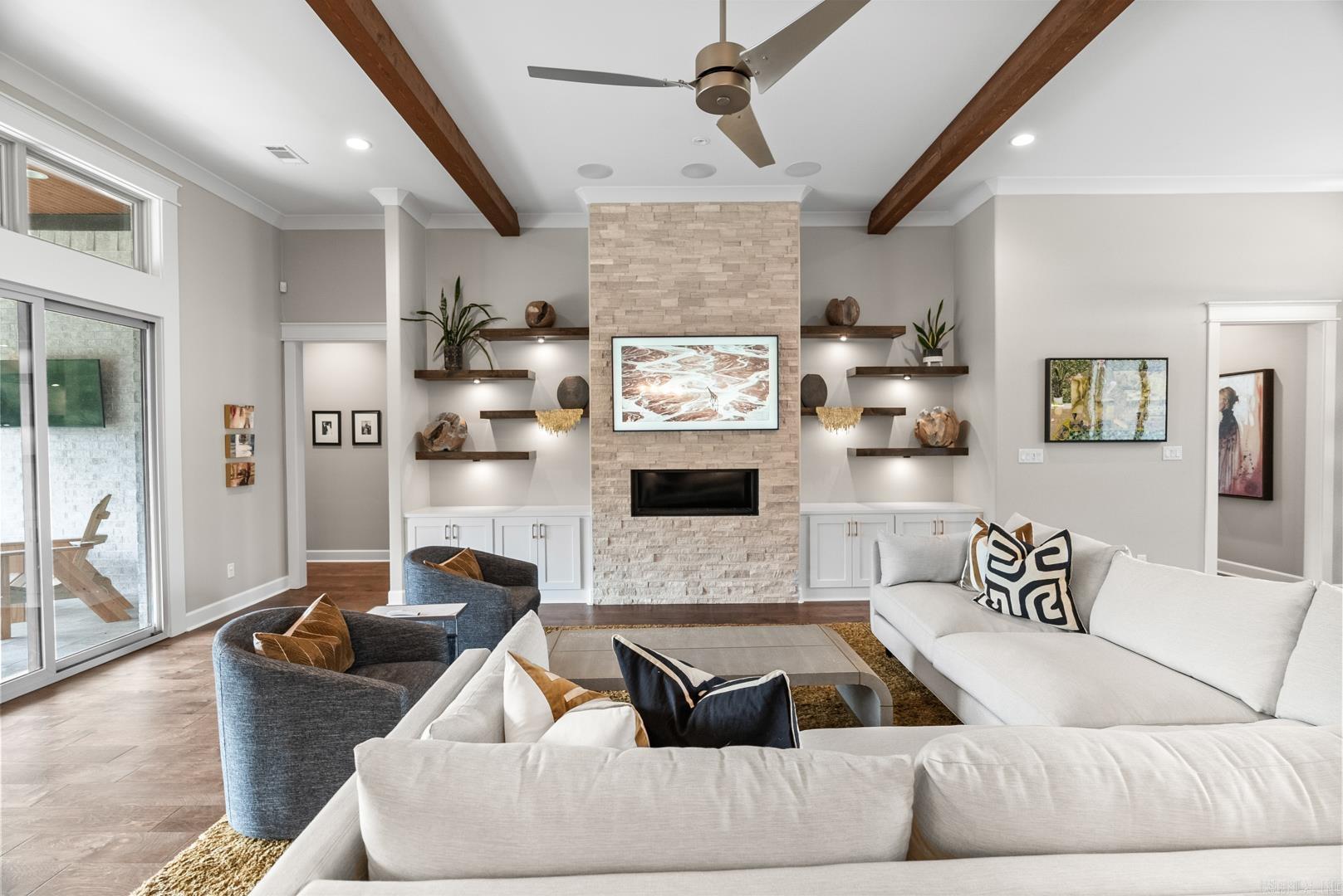 CHENAL VALLEY "FALSTONE COURT" - Residential