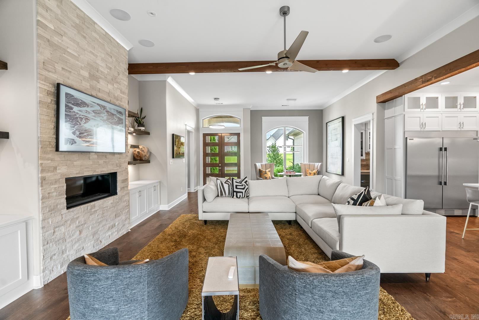 CHENAL VALLEY "FALSTONE COURT" - Residential