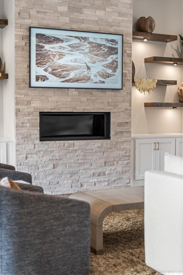 CHENAL VALLEY "FALSTONE COURT" - Residential