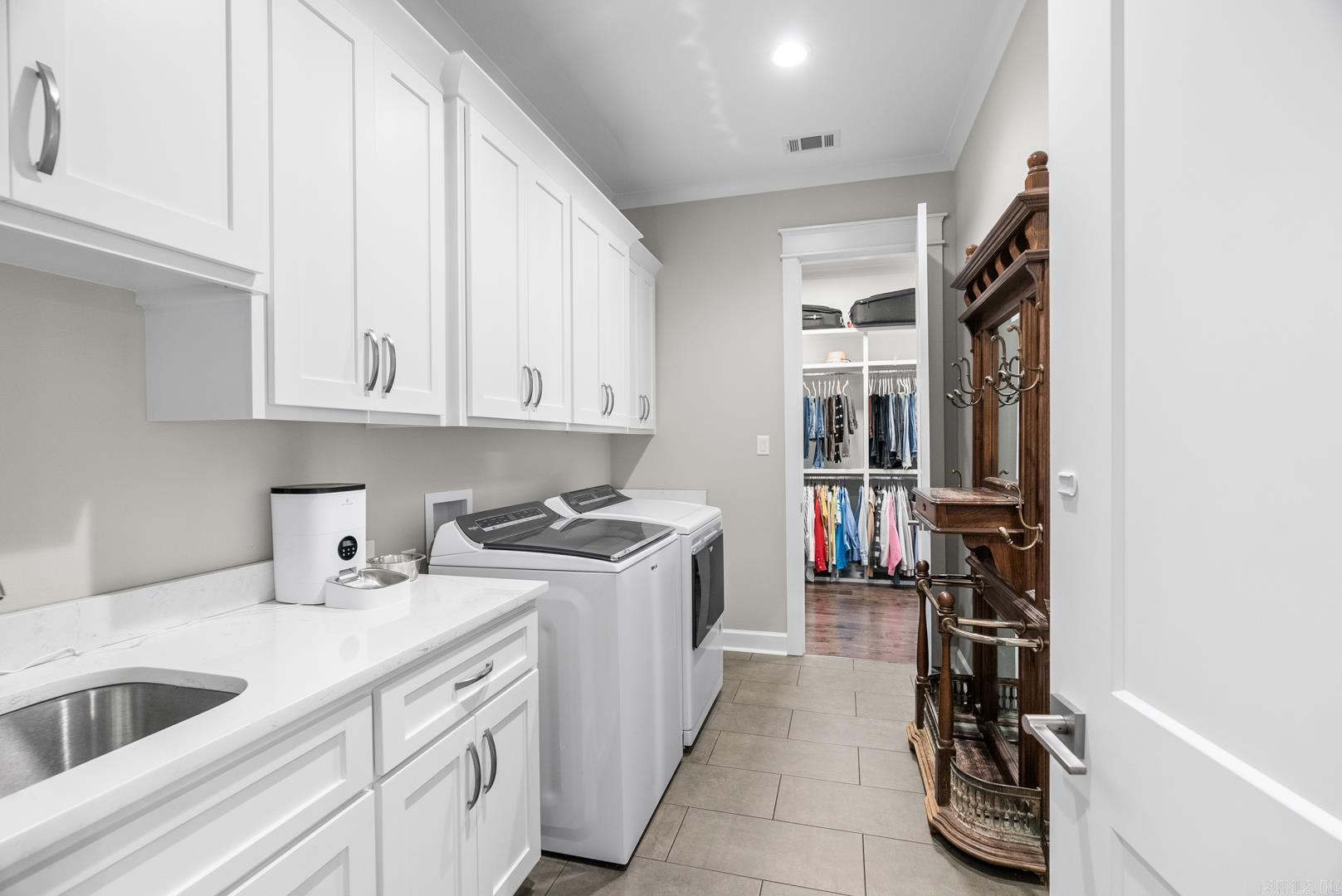 CHENAL VALLEY "FALSTONE COURT" - Residential