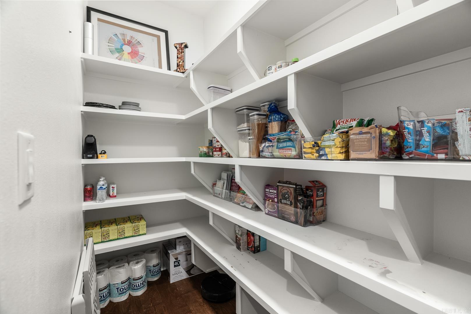 CHENAL VALLEY "FALSTONE COURT" - Residential