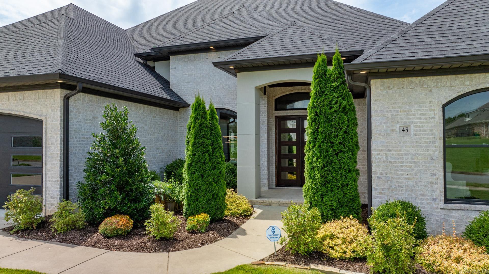 CHENAL VALLEY "FALSTONE COURT" - Residential