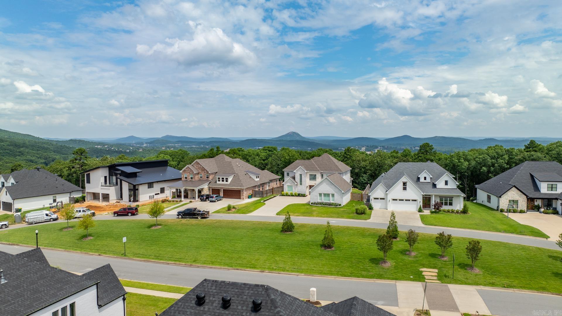 CHENAL VALLEY "FALSTONE COURT" - Residential