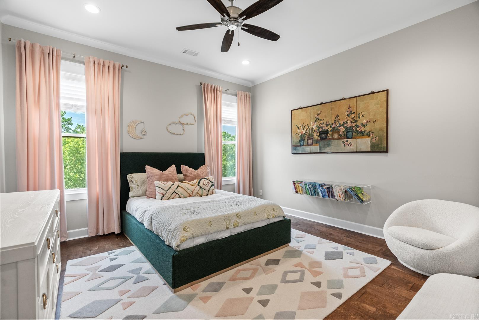 CHENAL VALLEY "FALSTONE COURT" - Residential