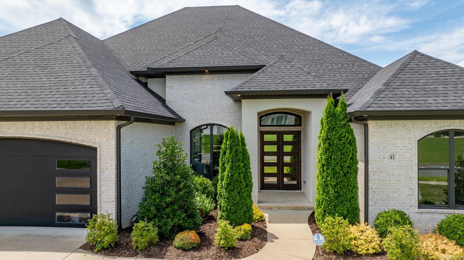 CHENAL VALLEY "FALSTONE COURT" - Residential