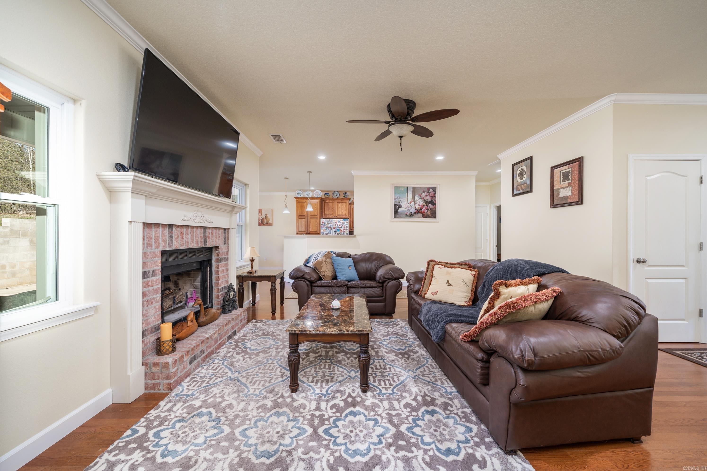 COBBLESTONE RIDGE - Residential