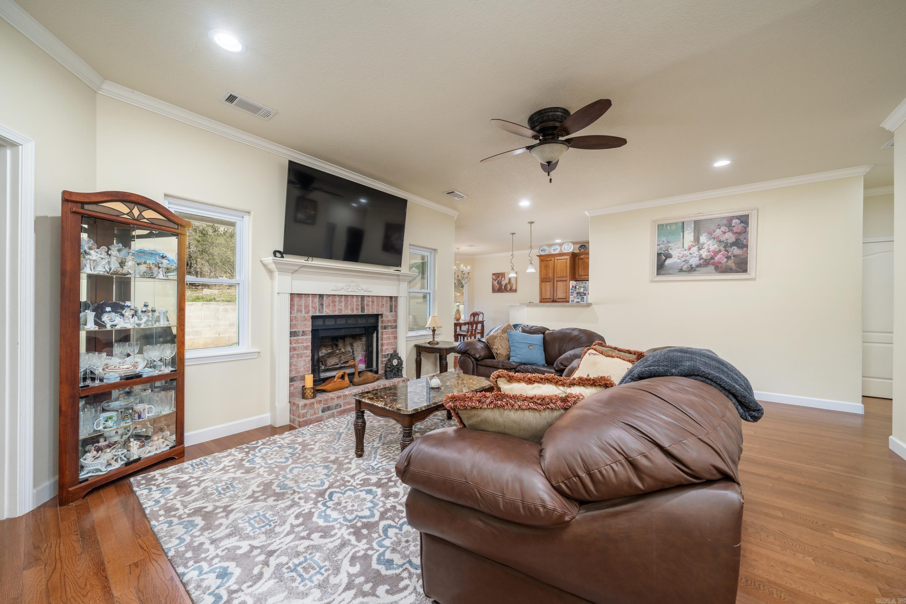 COBBLESTONE RIDGE - Residential