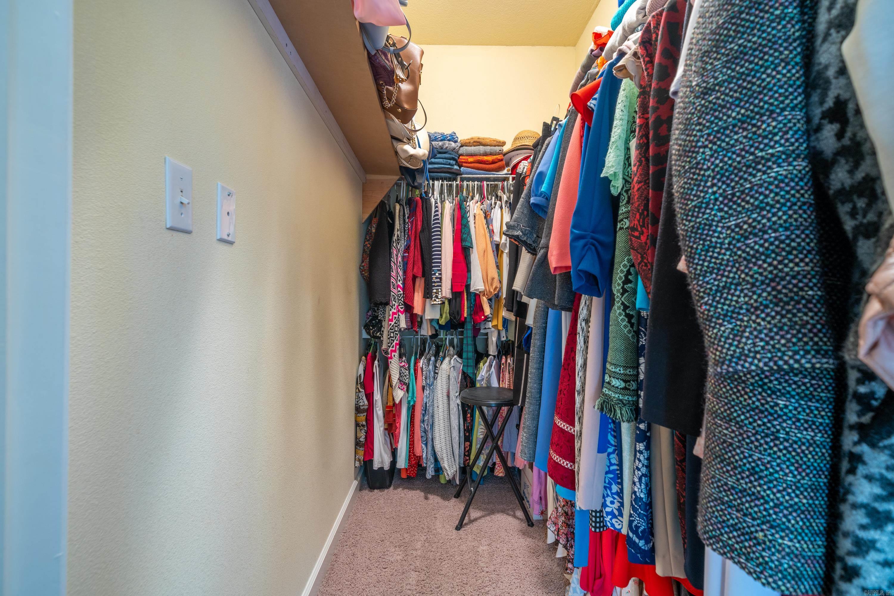 COBBLESTONE RIDGE - Residential