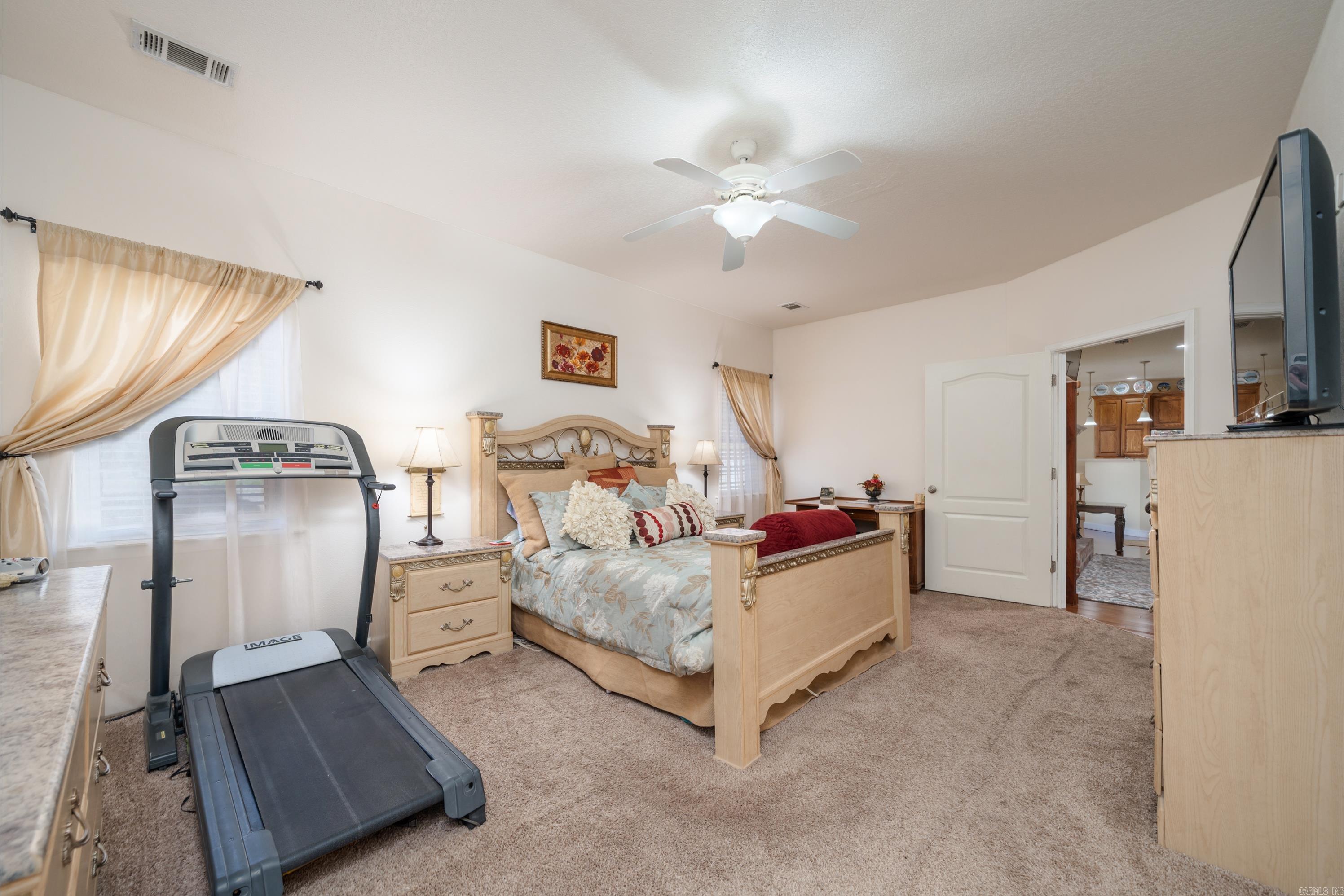 COBBLESTONE RIDGE - Residential