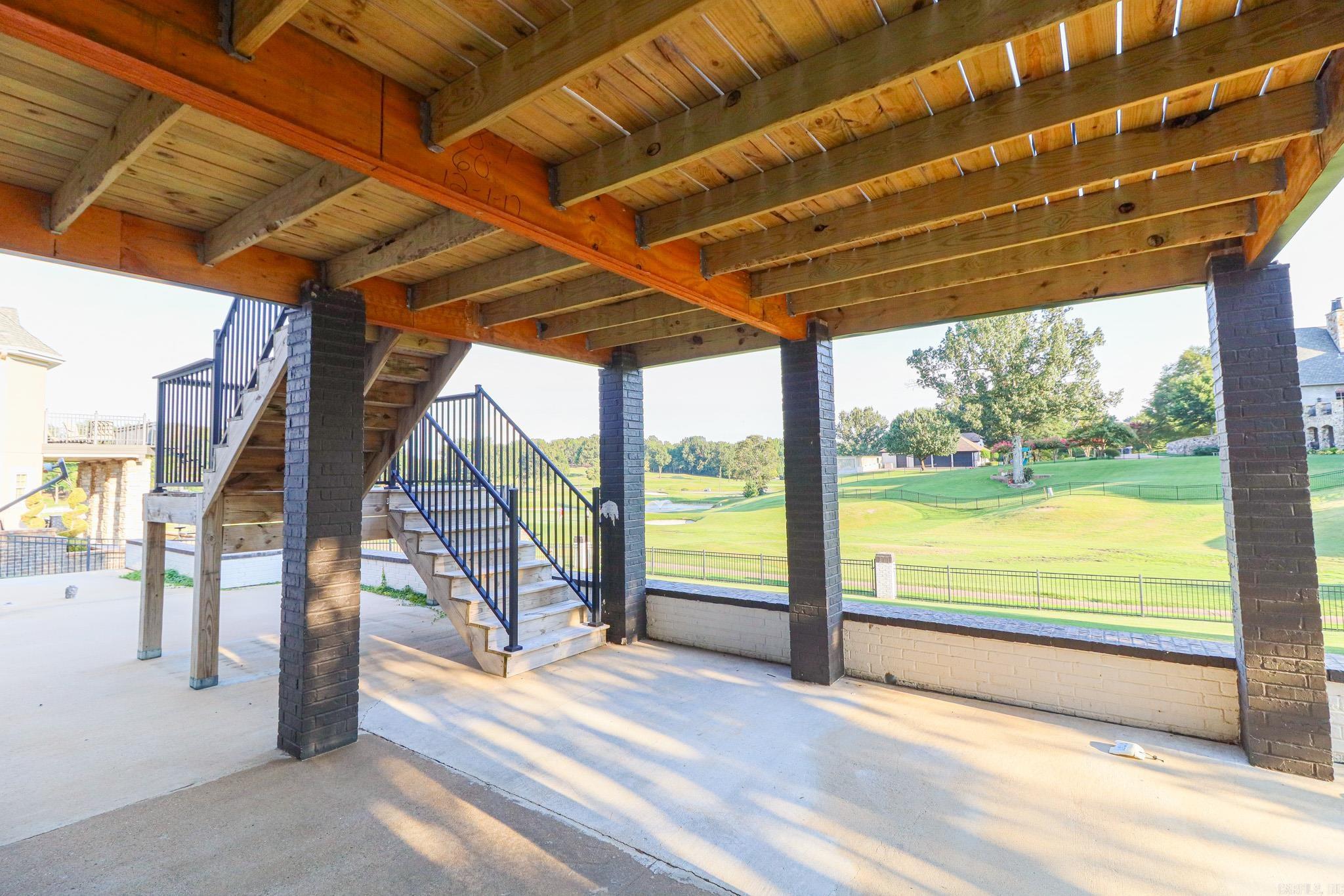 Ridgepointe - Residential