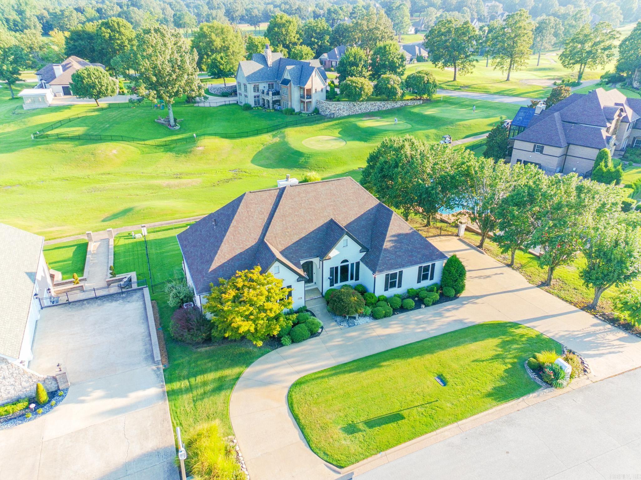 Ridgepointe - Residential