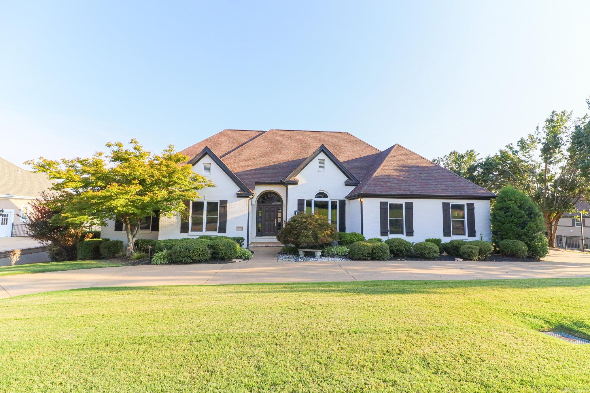 Ridgepointe - Residential