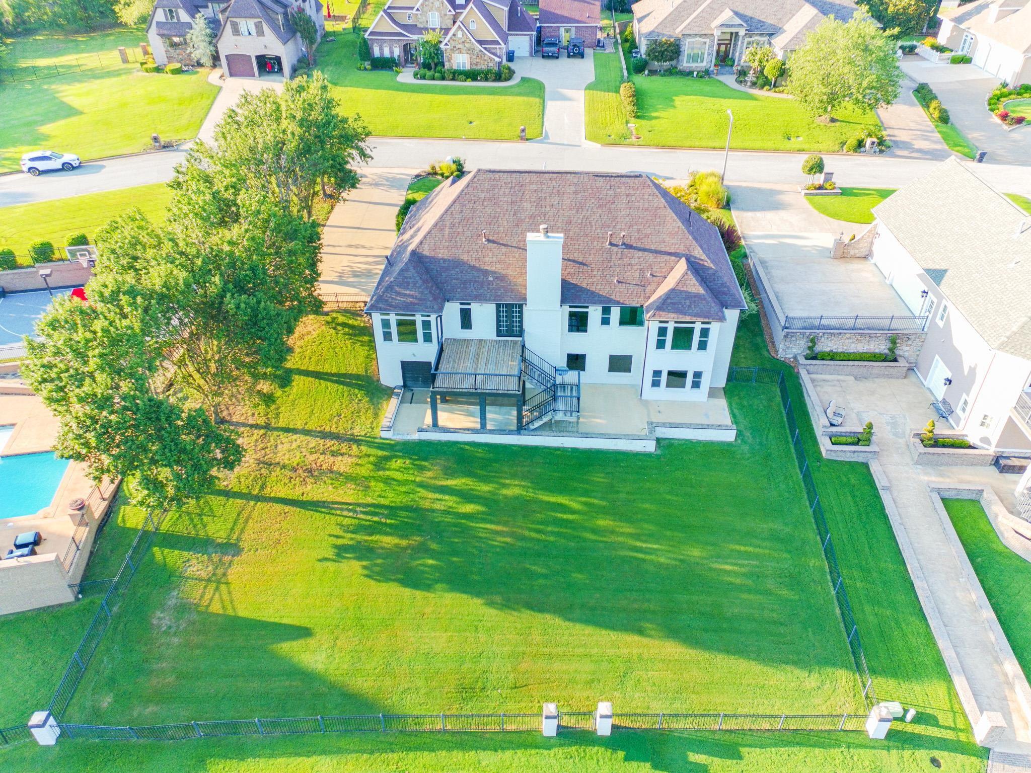 Ridgepointe - Residential