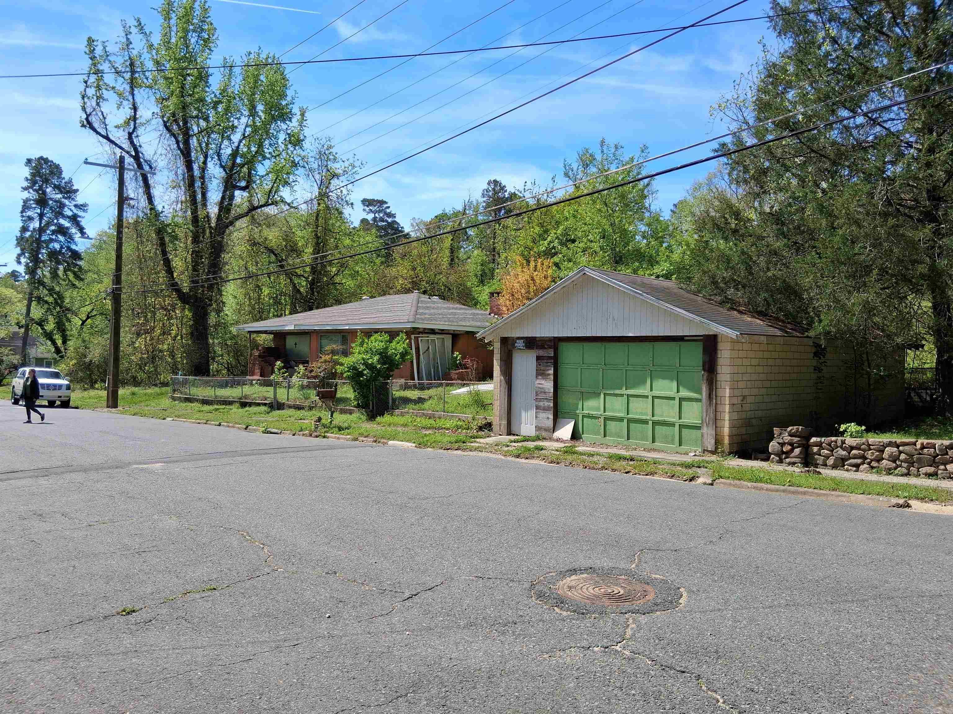 Hot Springs - Residential