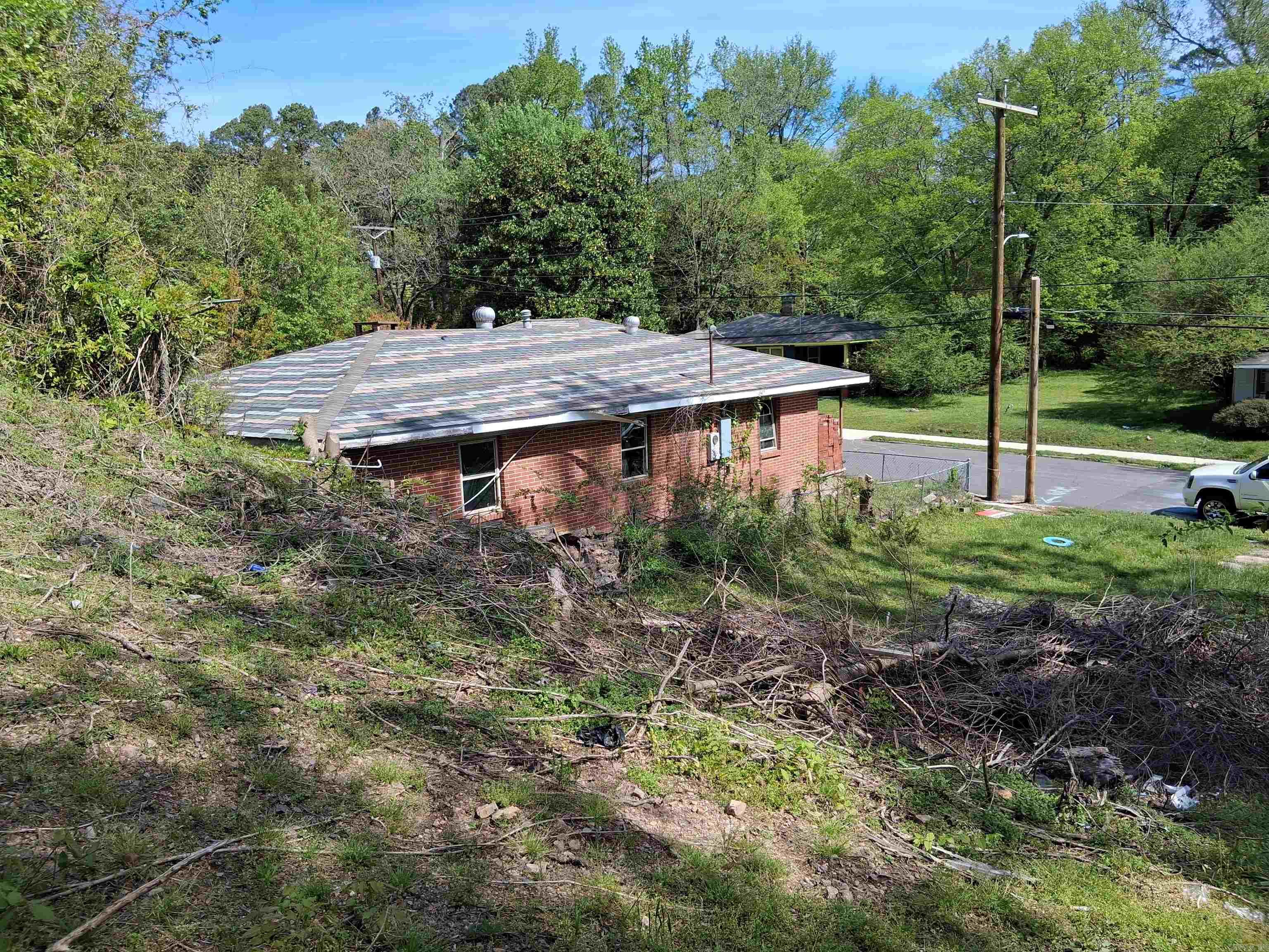 Hot Springs - Residential