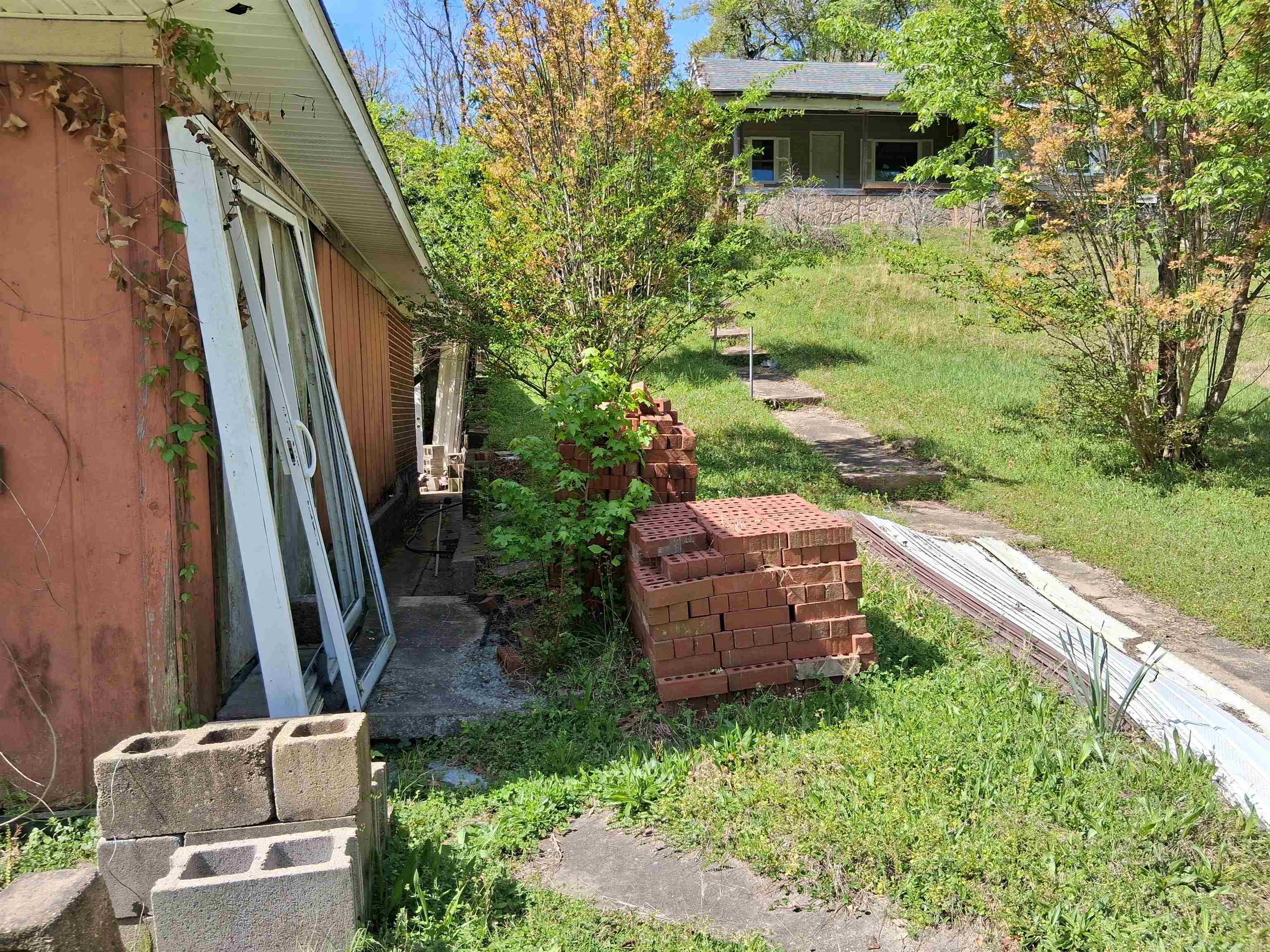 Hot Springs - Residential