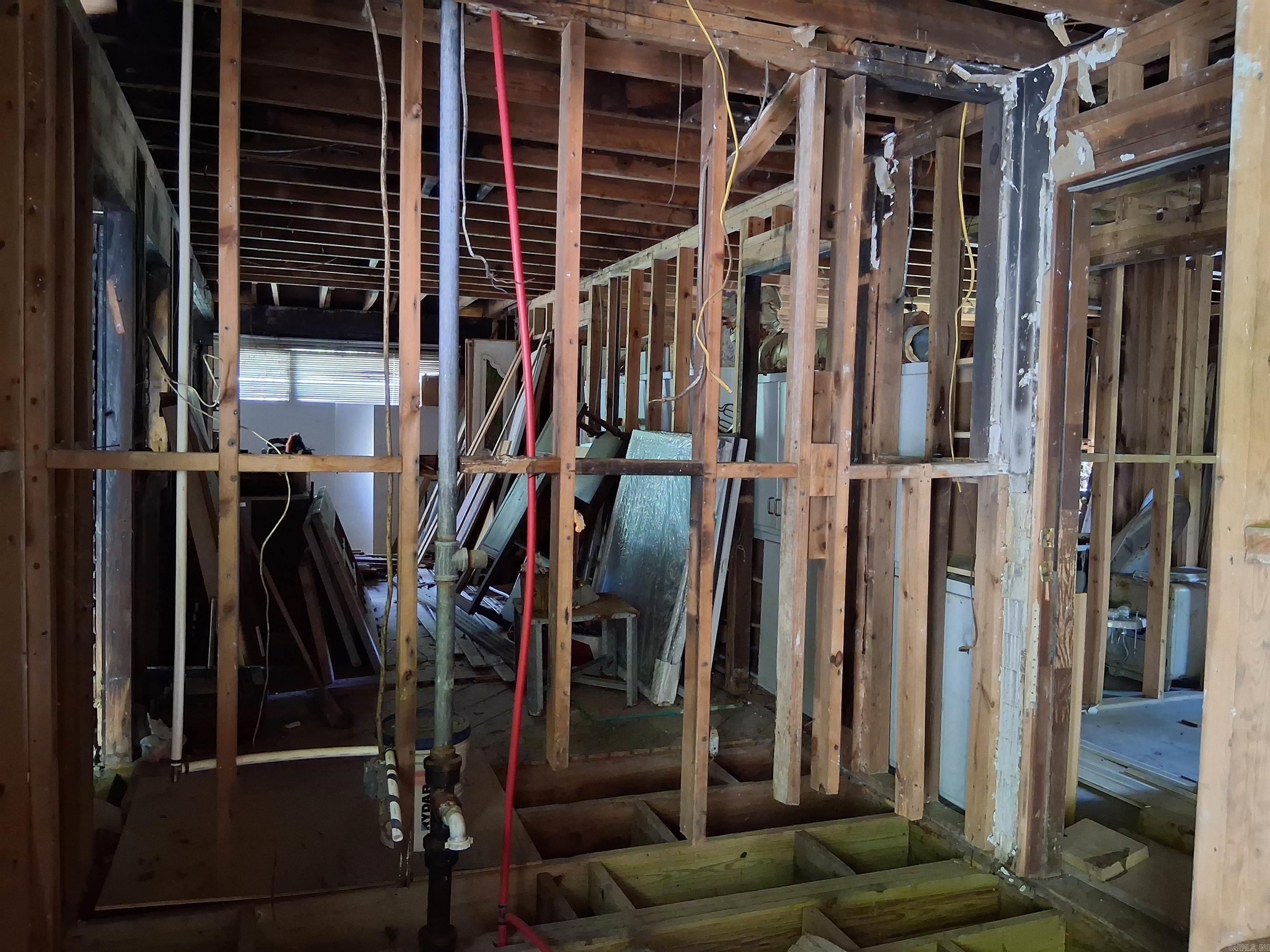 Hot Springs - Residential