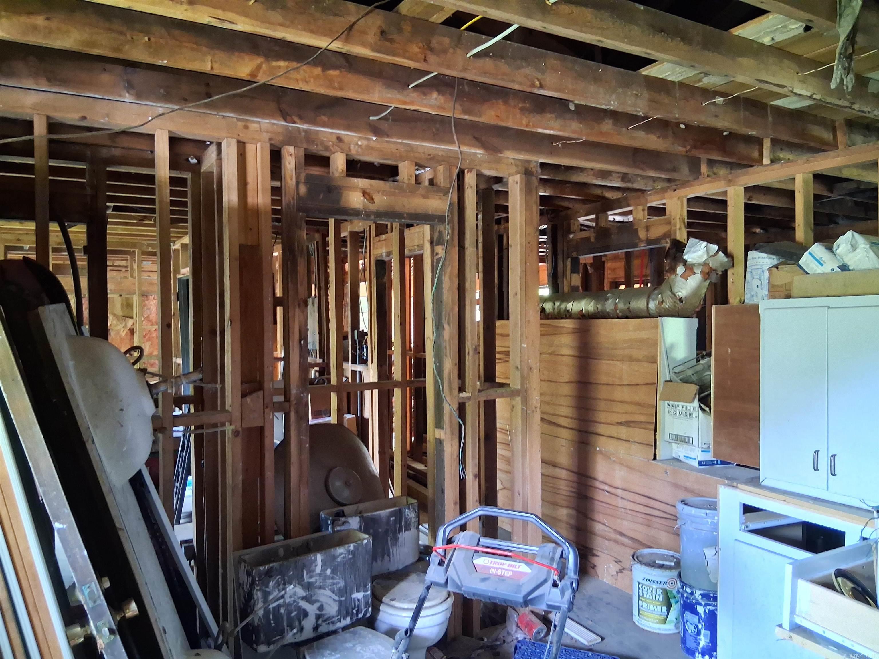 Hot Springs - Residential