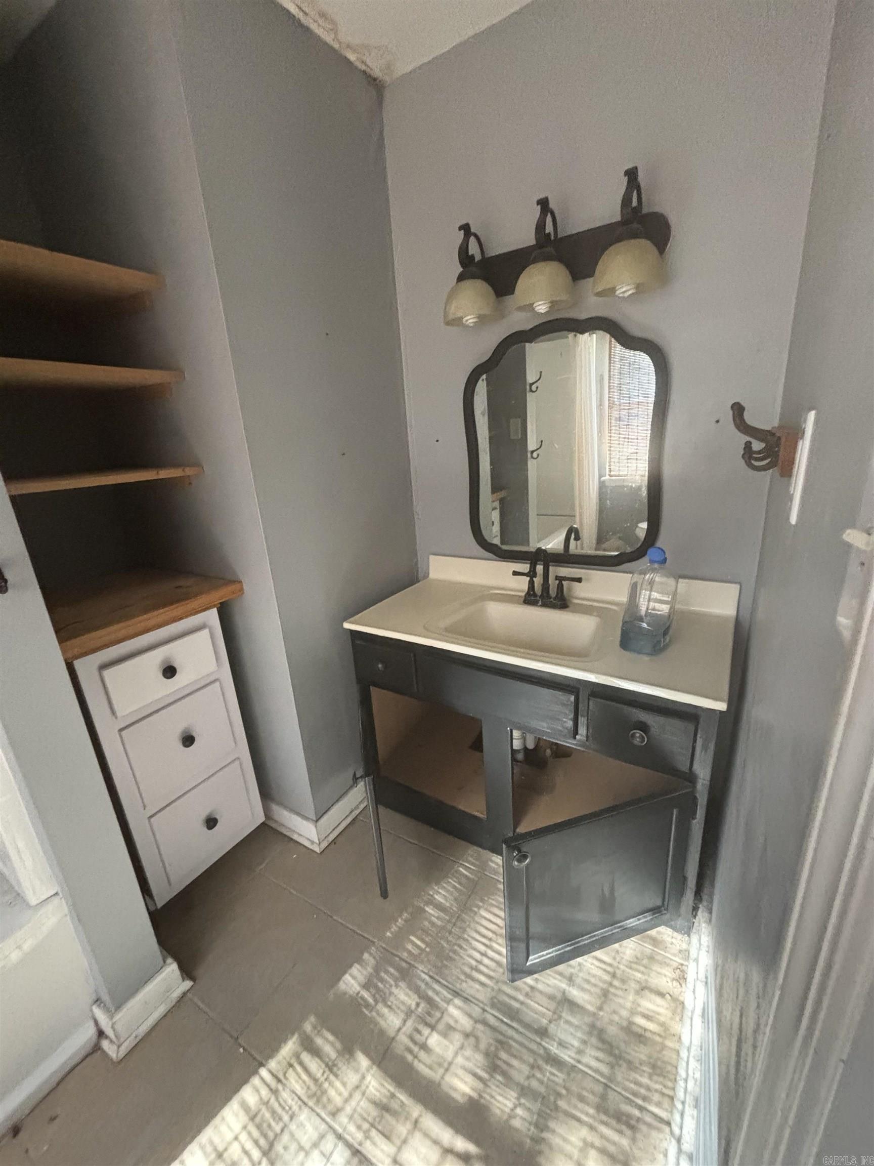 Mosley Town of Mayflower - Residential