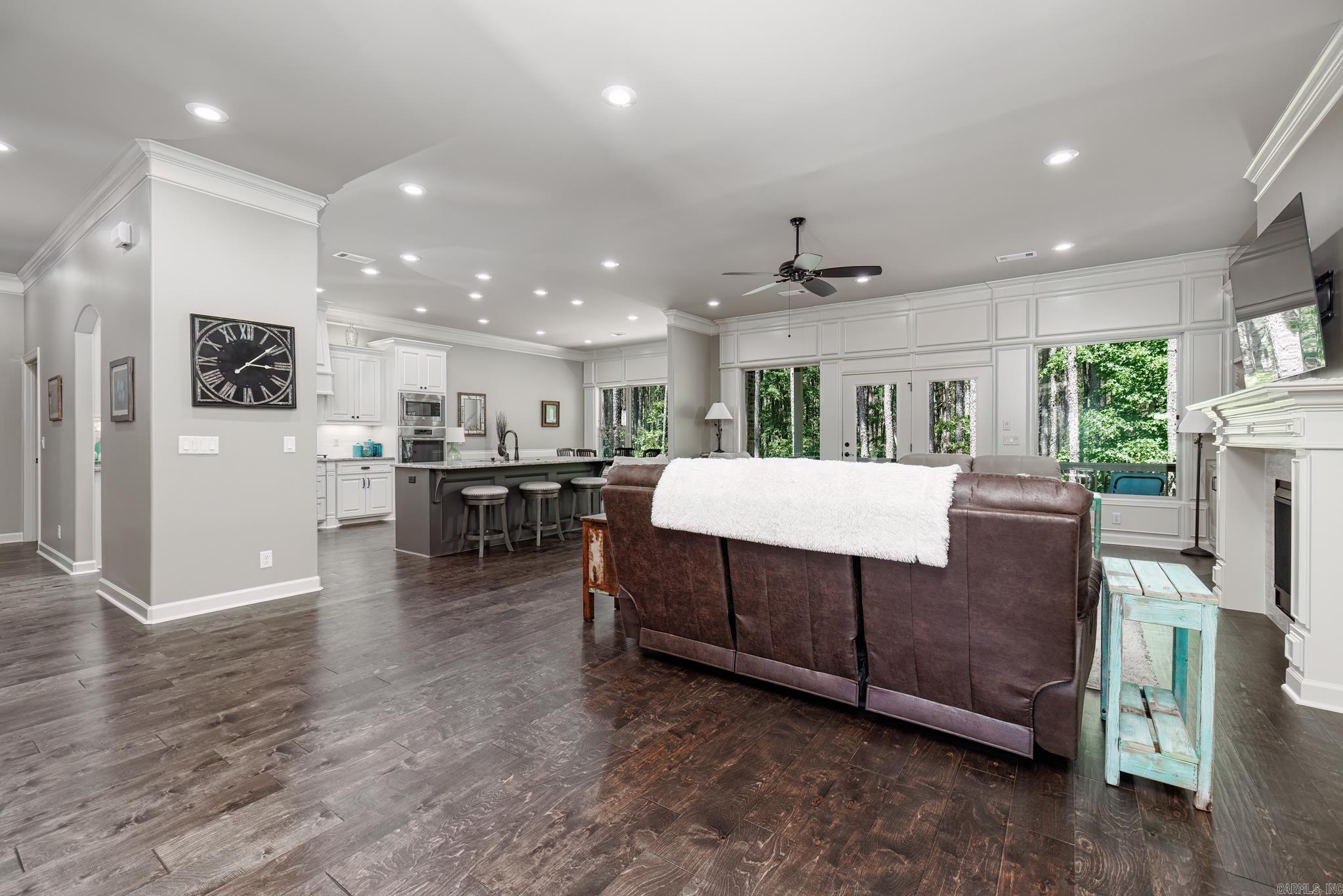 ALTA VISTA - Residential