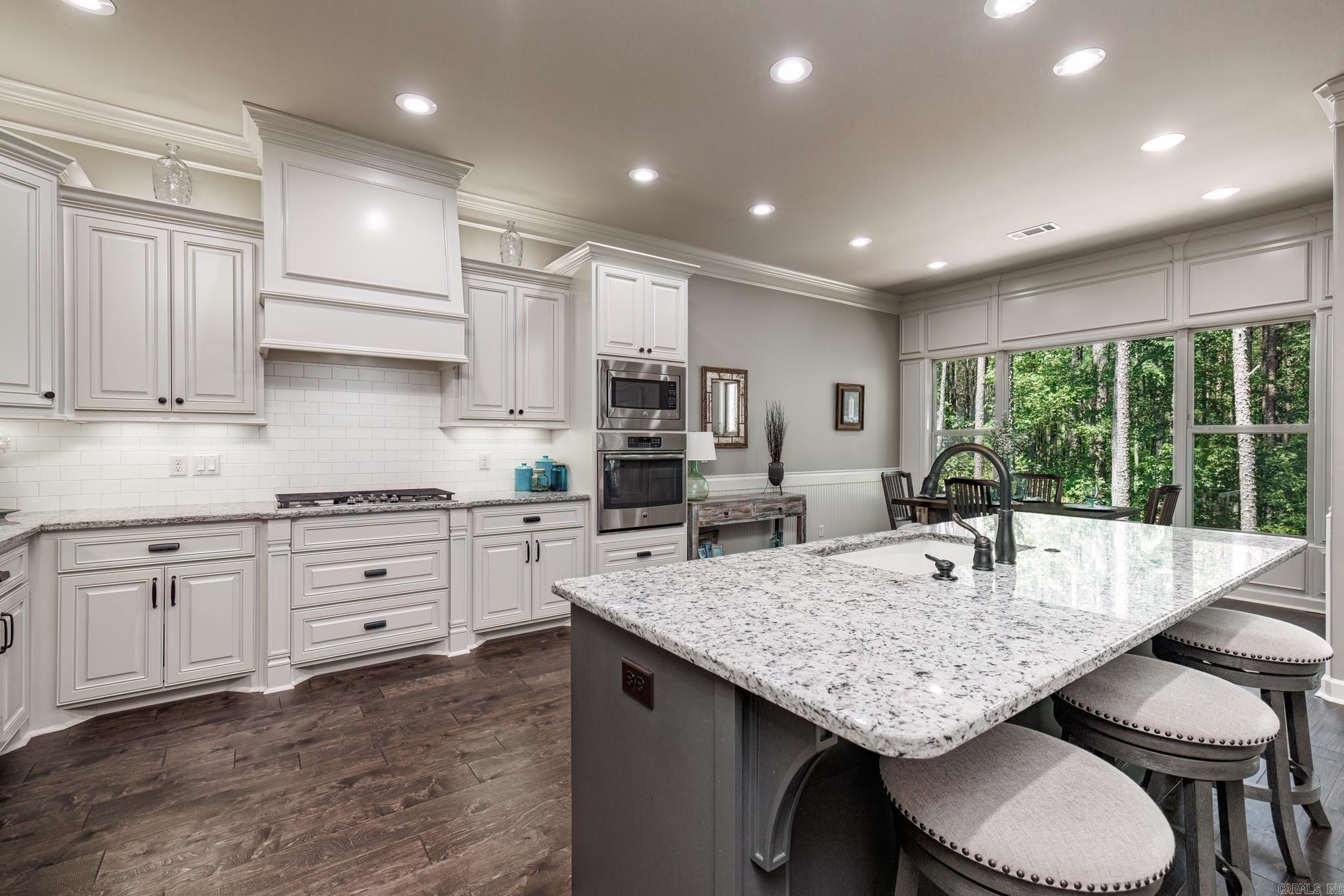 ALTA VISTA - Residential