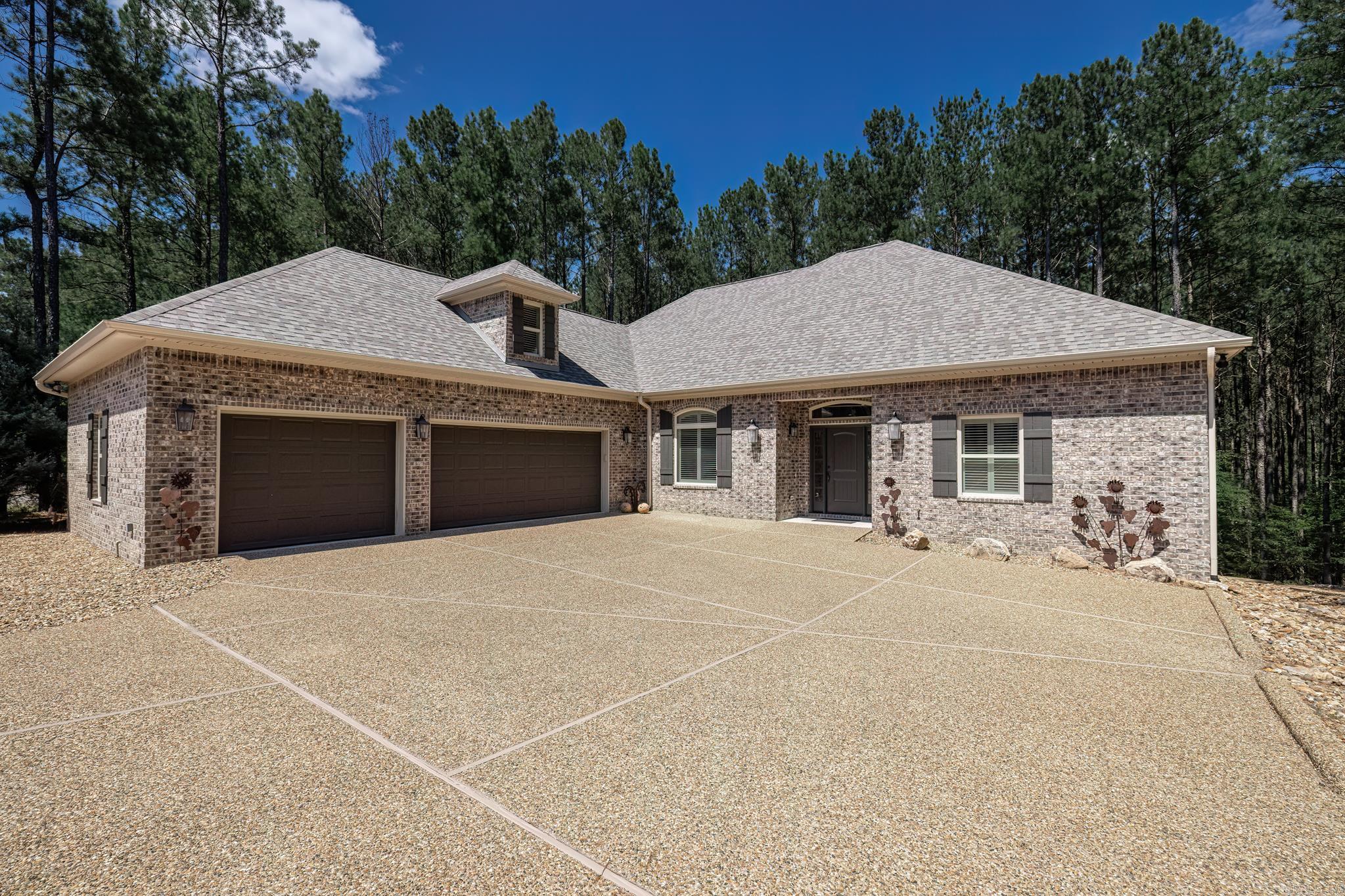 ALTA VISTA - Residential