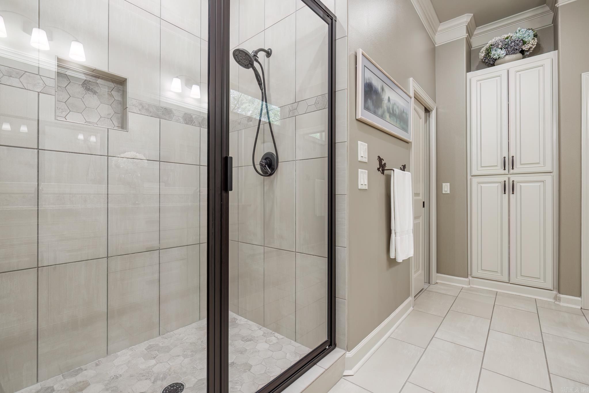 ALTA VISTA - Residential