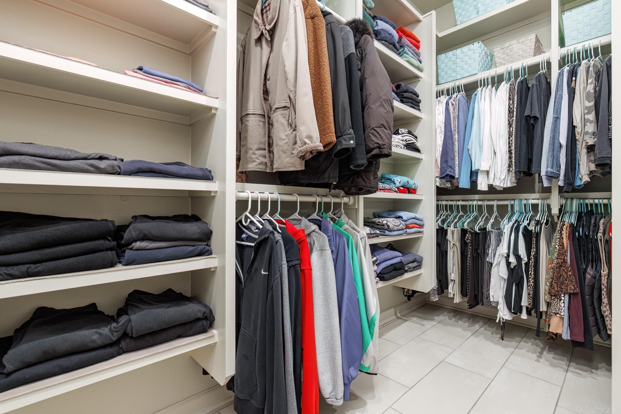 ALTA VISTA - Residential