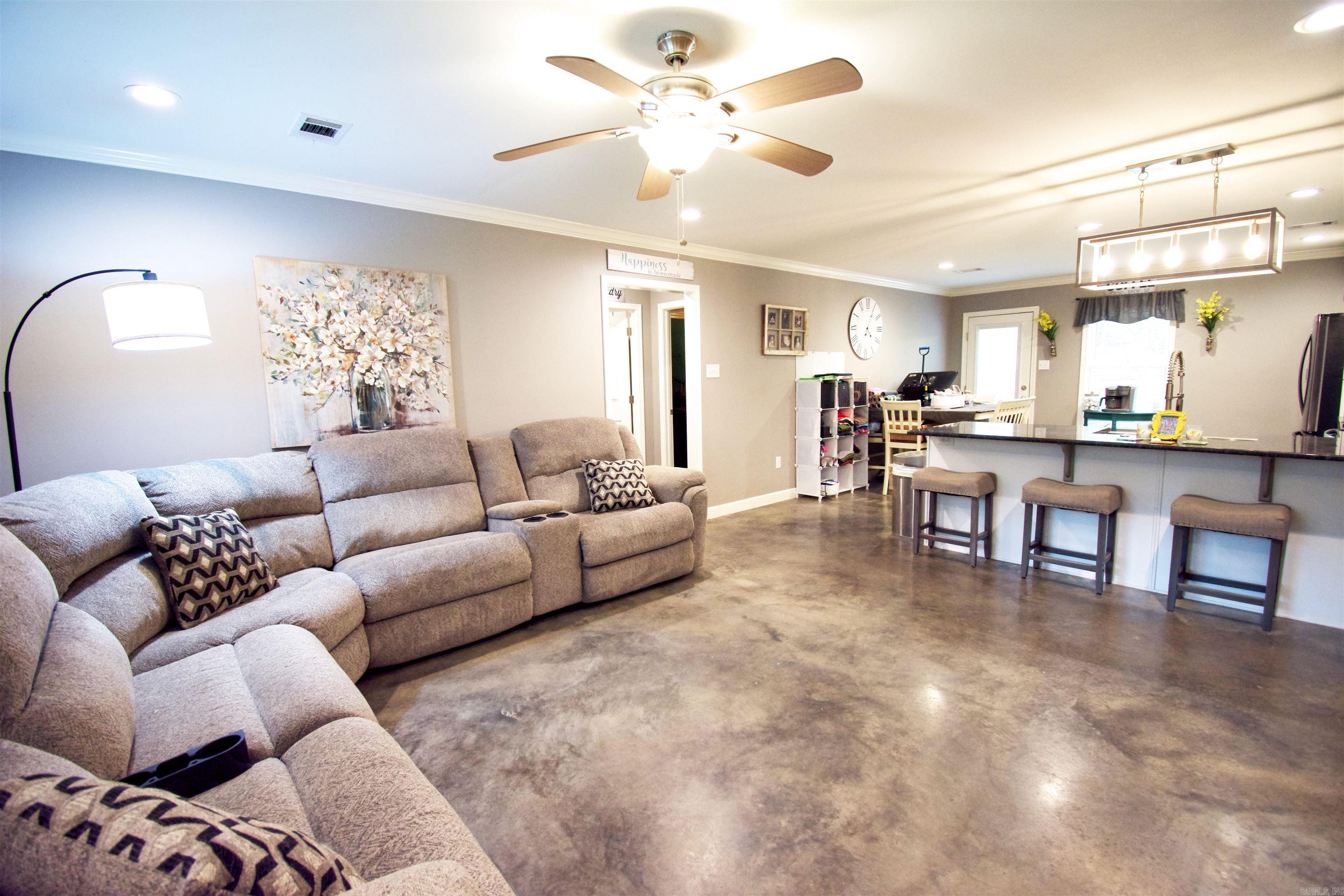 ARNOLDSBURG - Residential