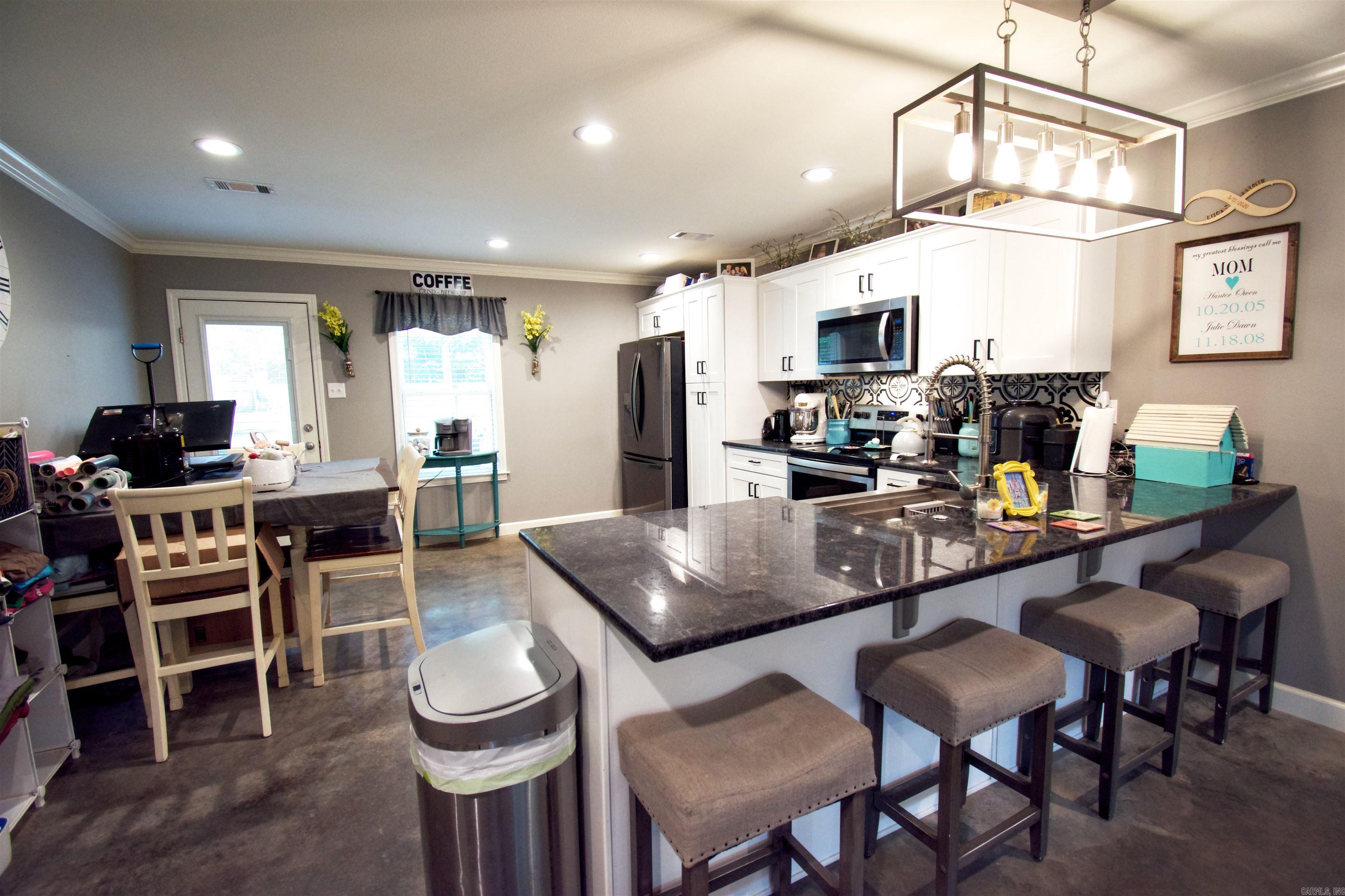 ARNOLDSBURG - Residential