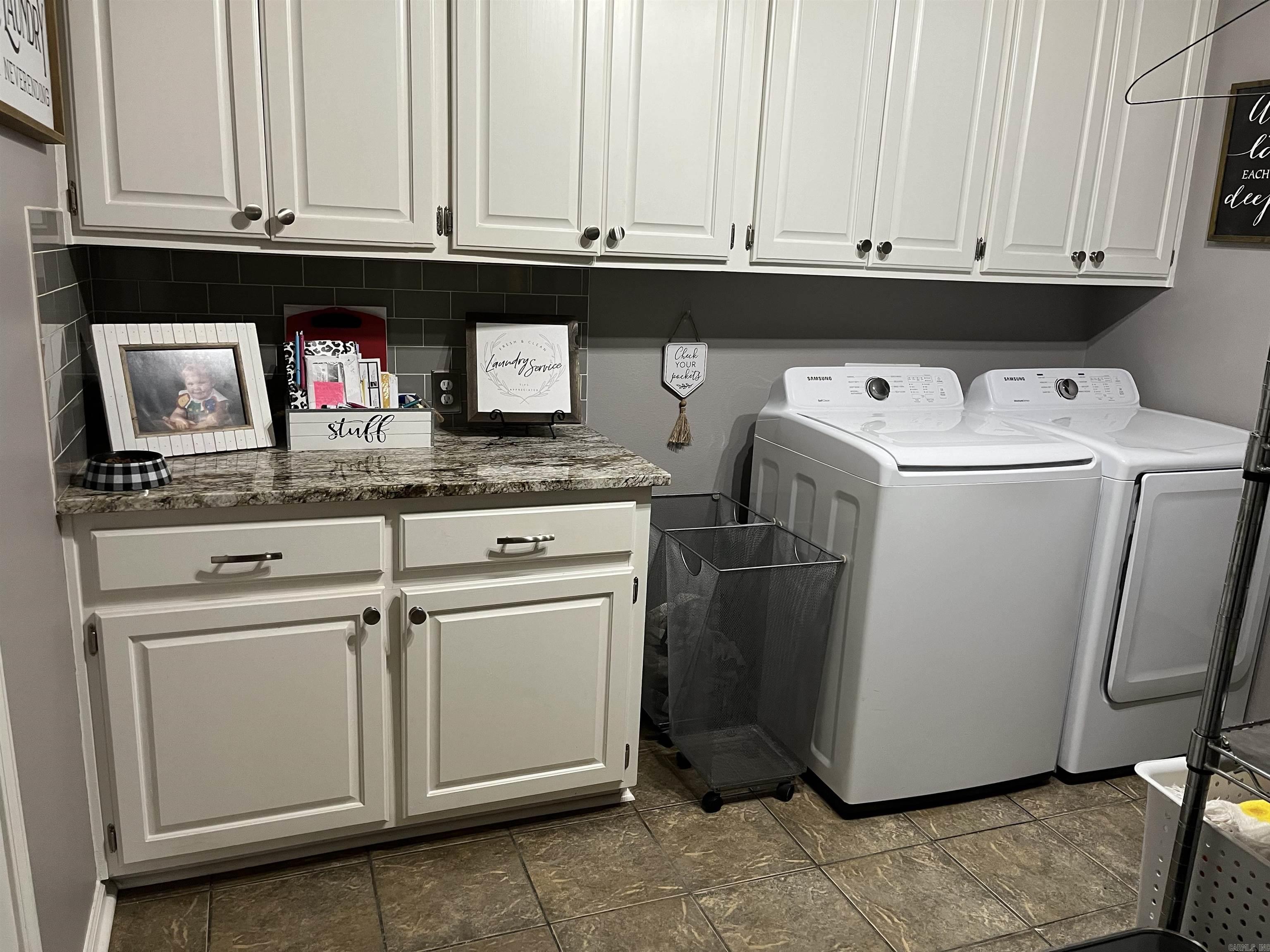 Regal Oaks Phase I - Residential