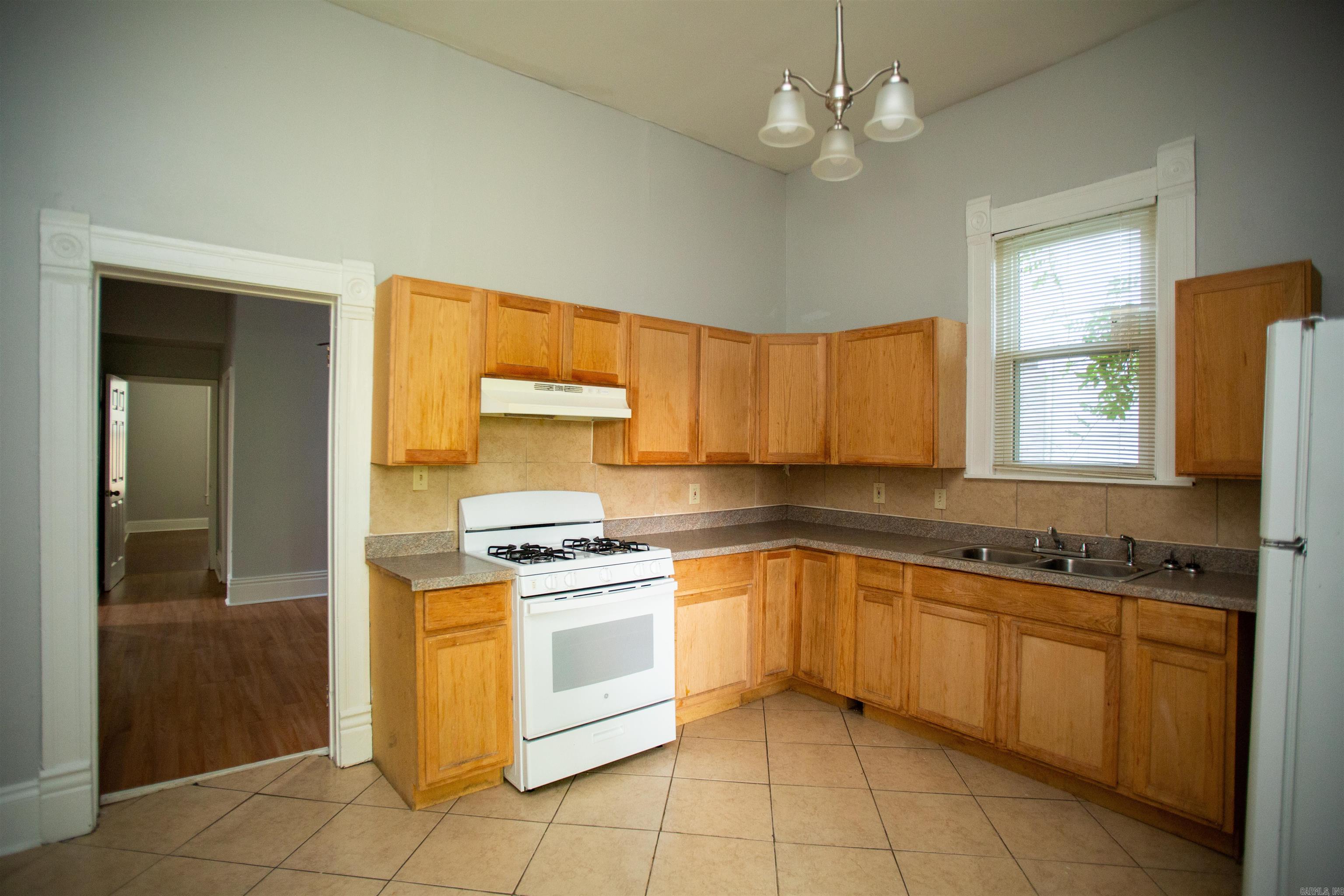 Fultons - Residential Lease