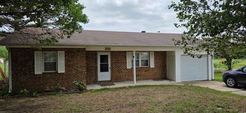 Photo of 1010 10th St, Corning, AR 72422 (MLS # 26014748)