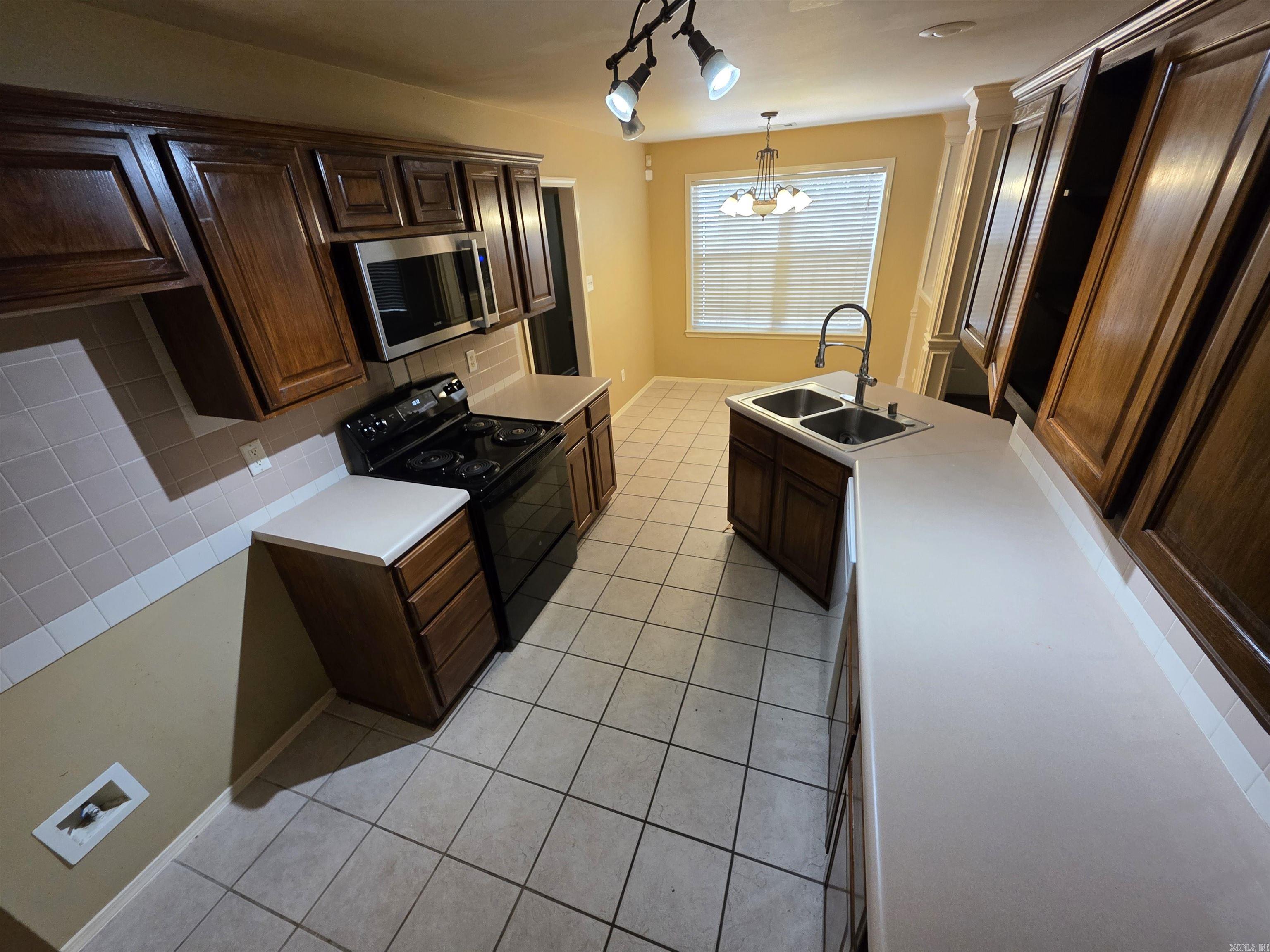 Stoneybrook - Residential Lease