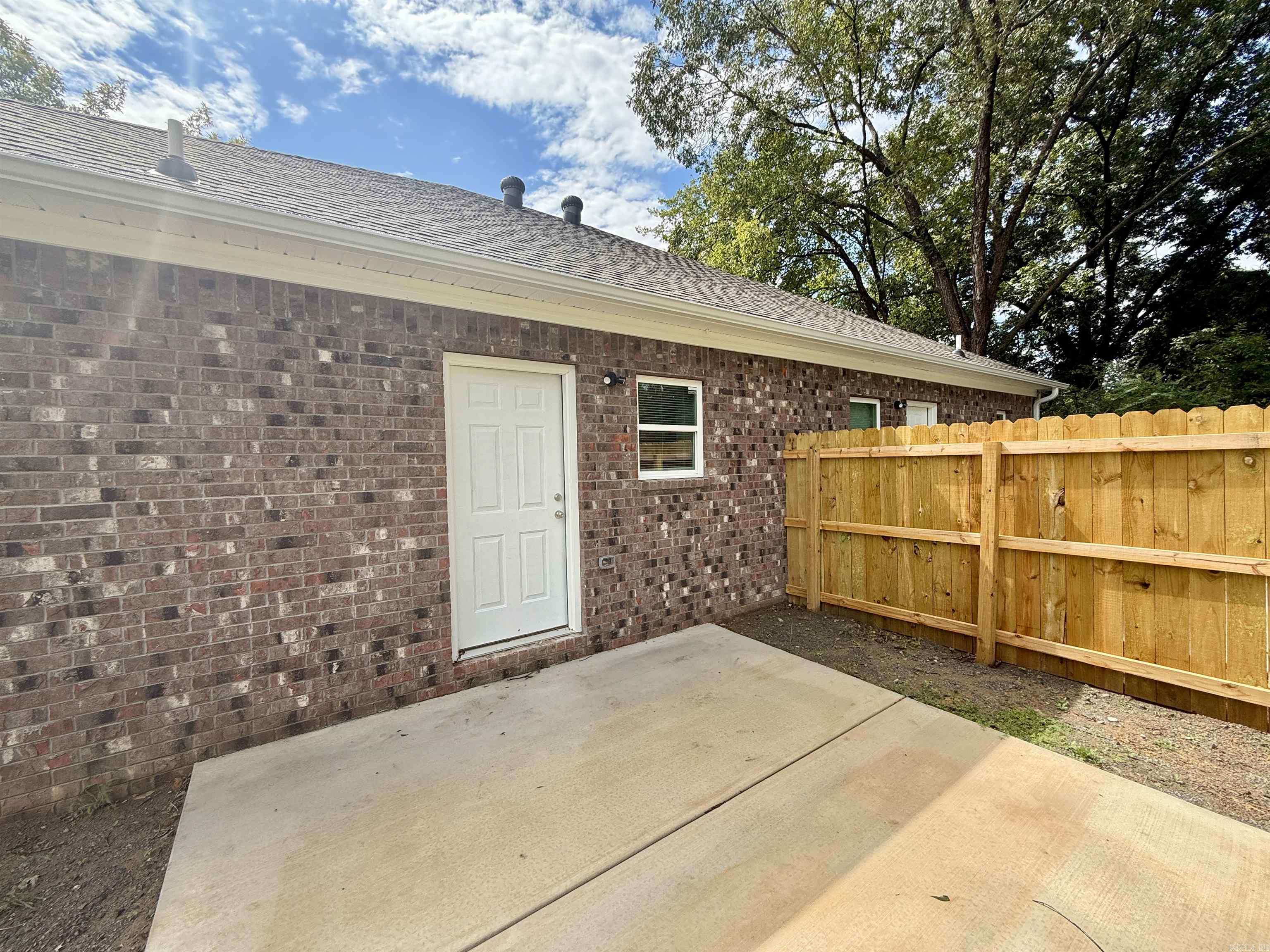 BT Laney - Residential Lease
