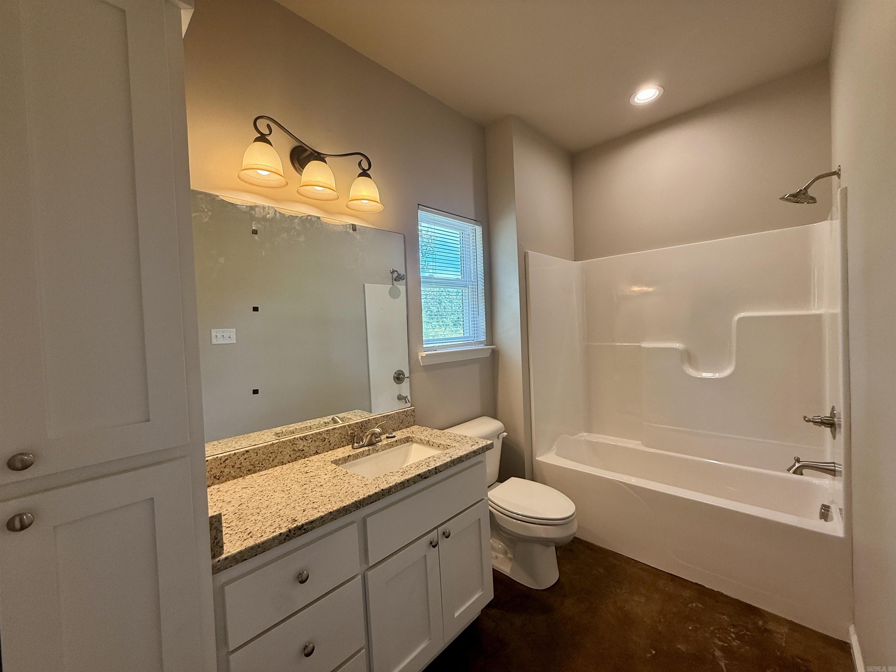 BT Laney - Residential Lease