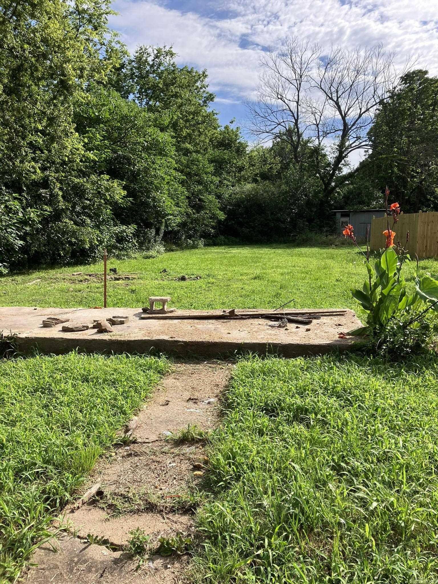 Mena Original - Land