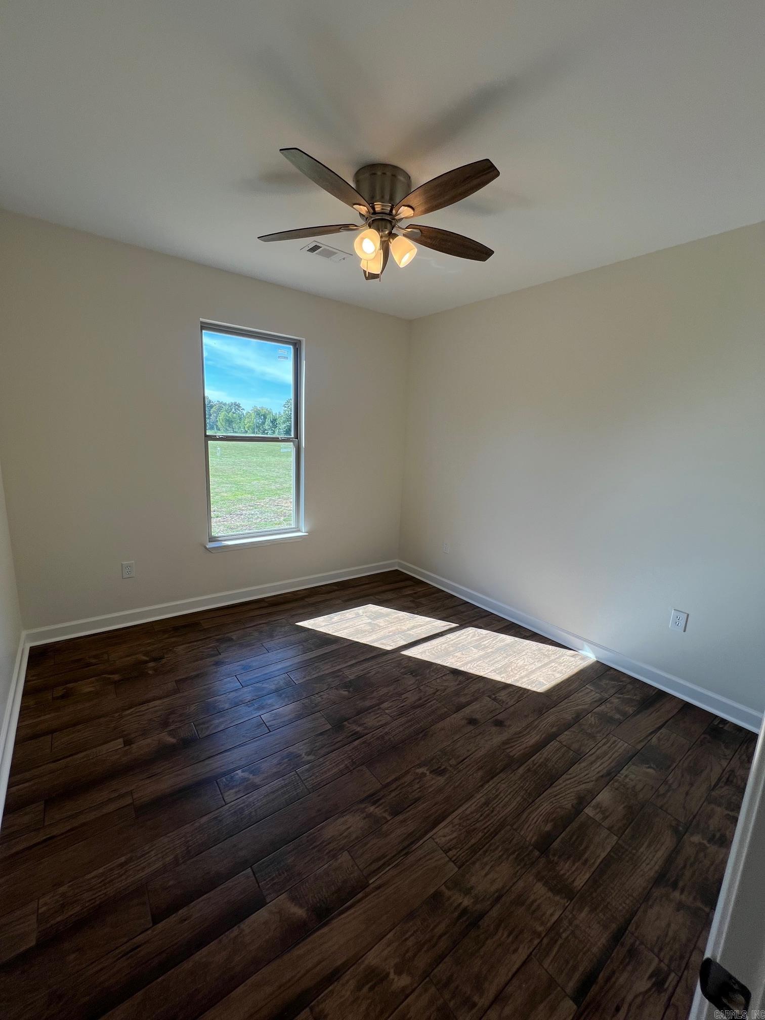 COUNTRY MEADOWS - Residential