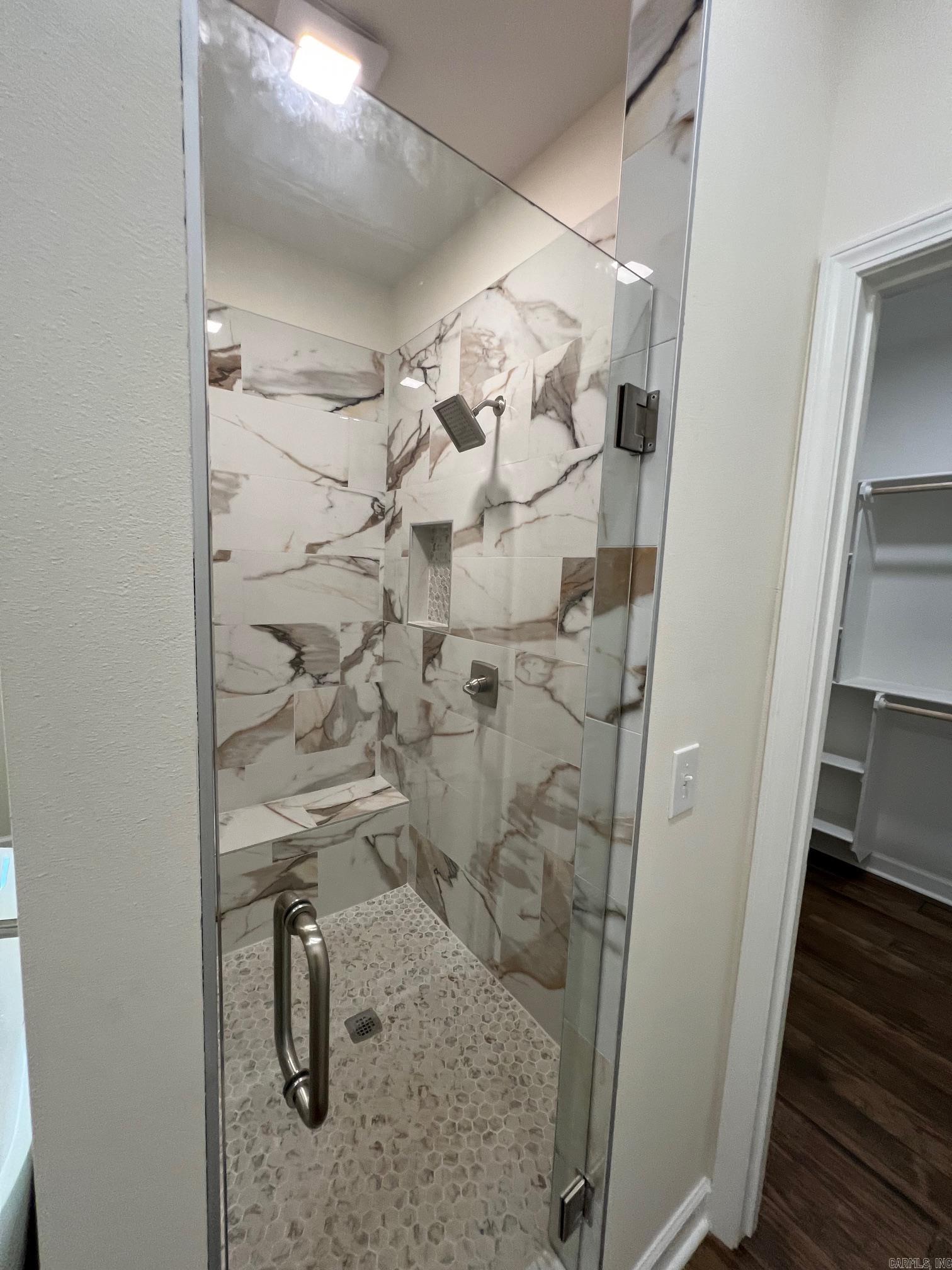 COUNTRY MEADOWS - Residential