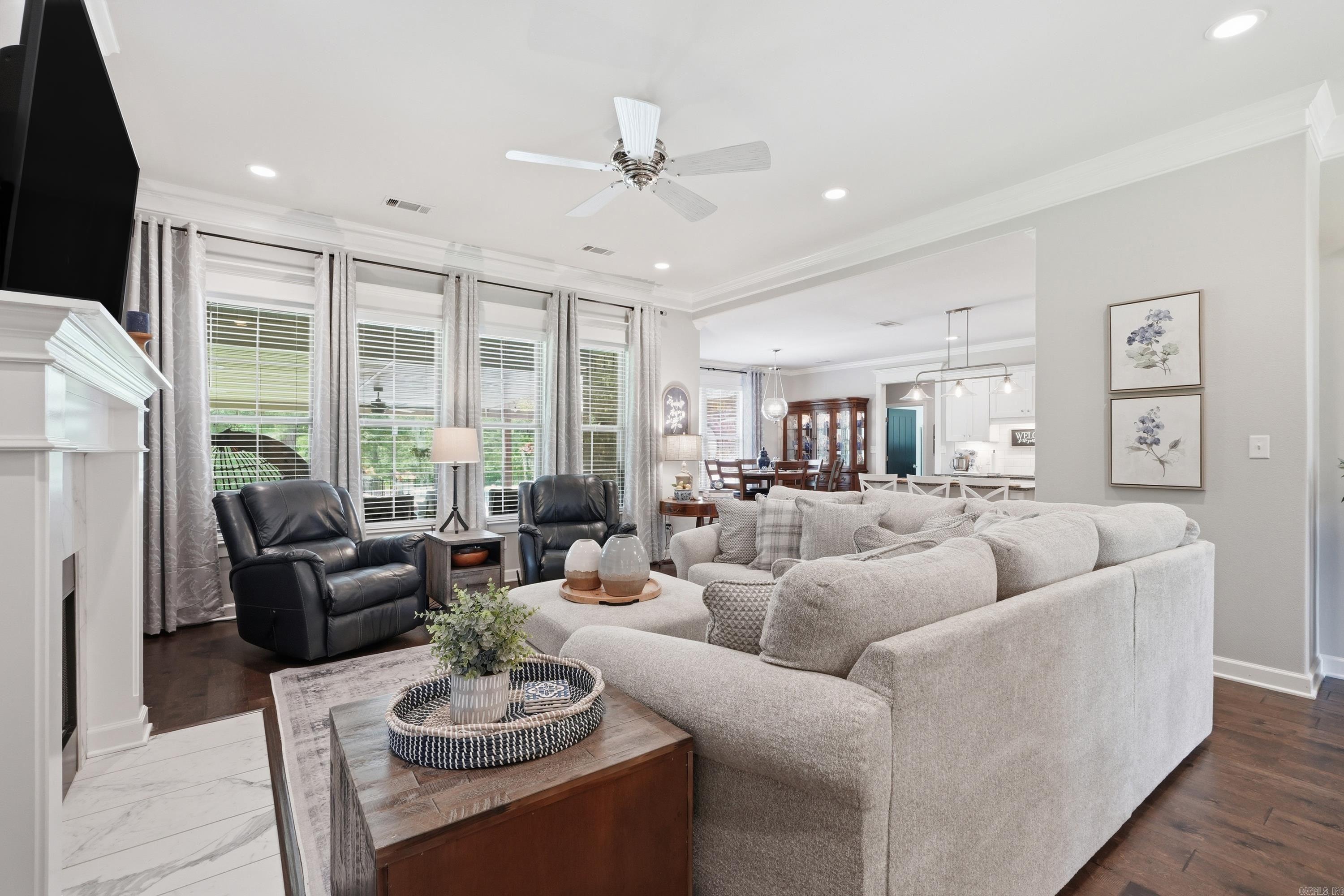 PLEASANT LAKE ESTATES - Residential