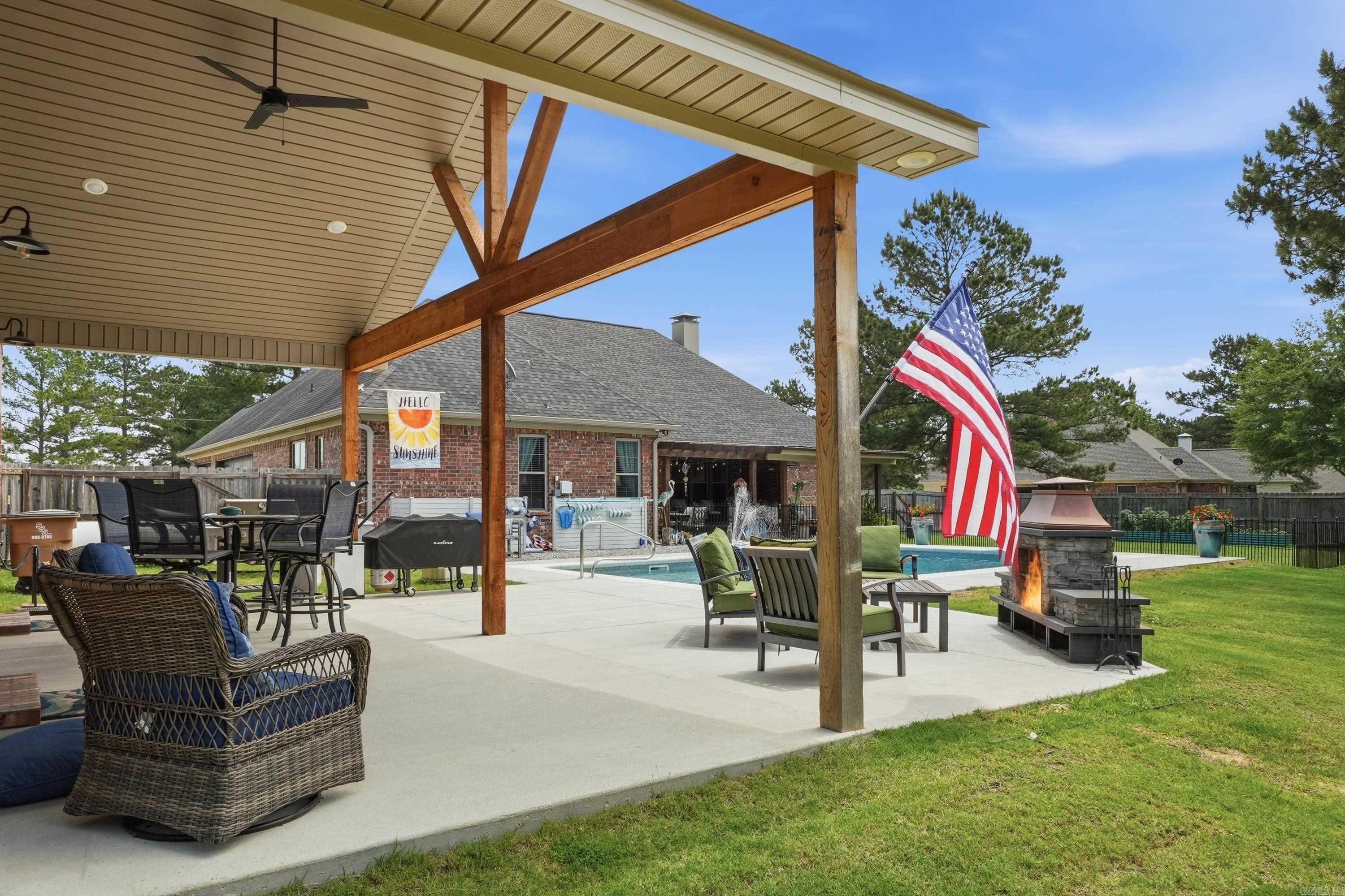 PLEASANT LAKE ESTATES - Residential