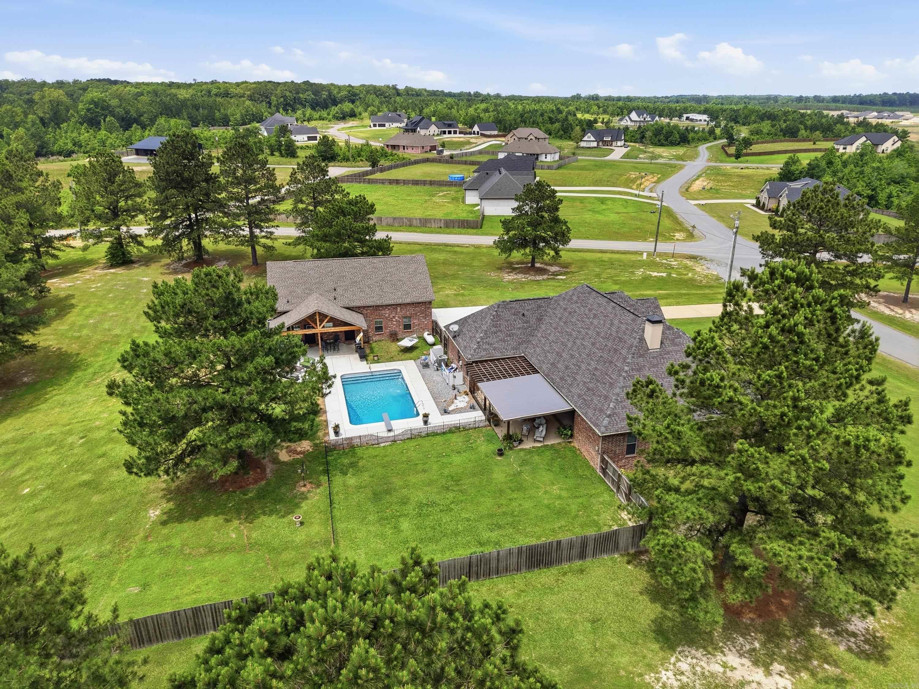 PLEASANT LAKE ESTATES - Residential