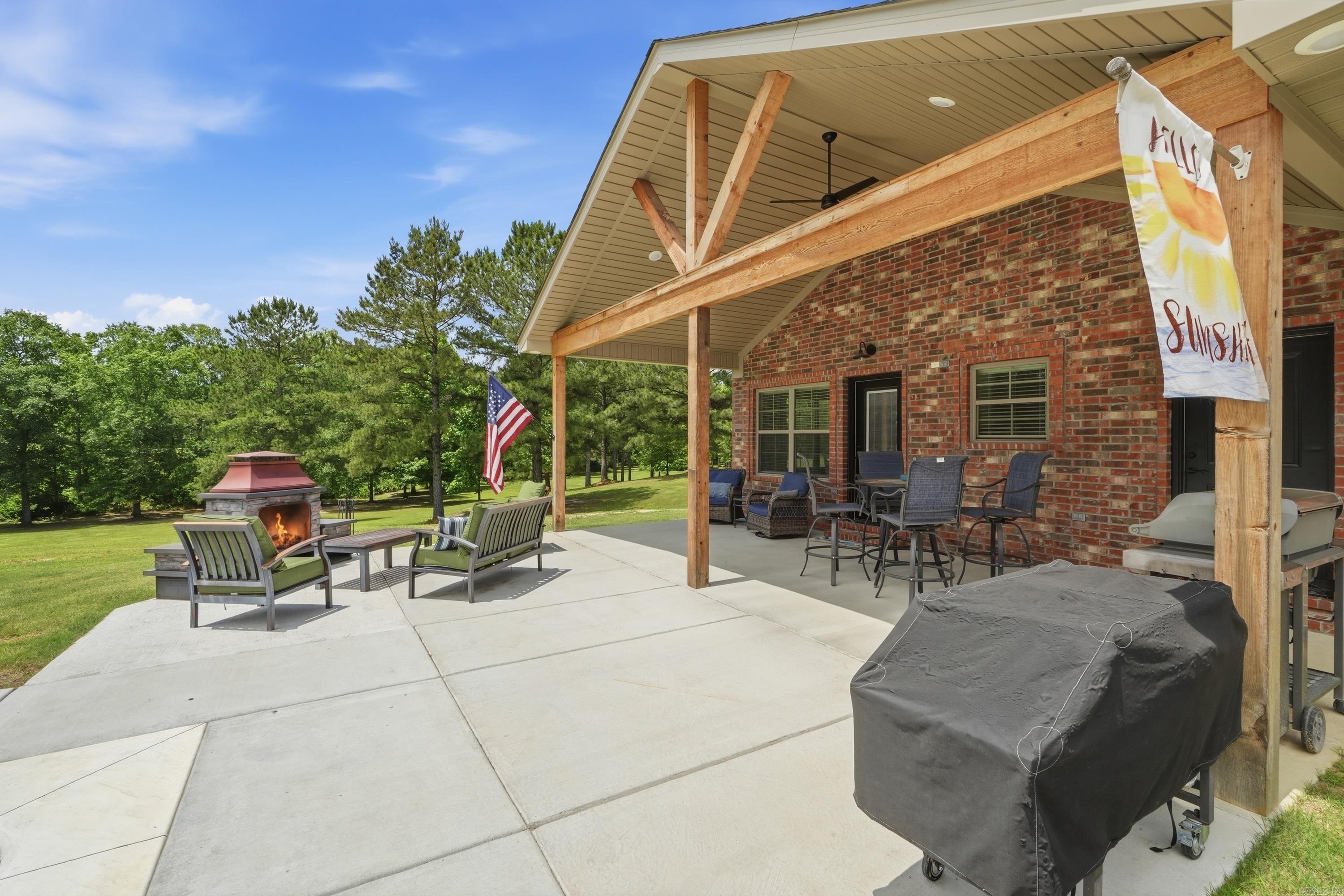 PLEASANT LAKE ESTATES - Residential