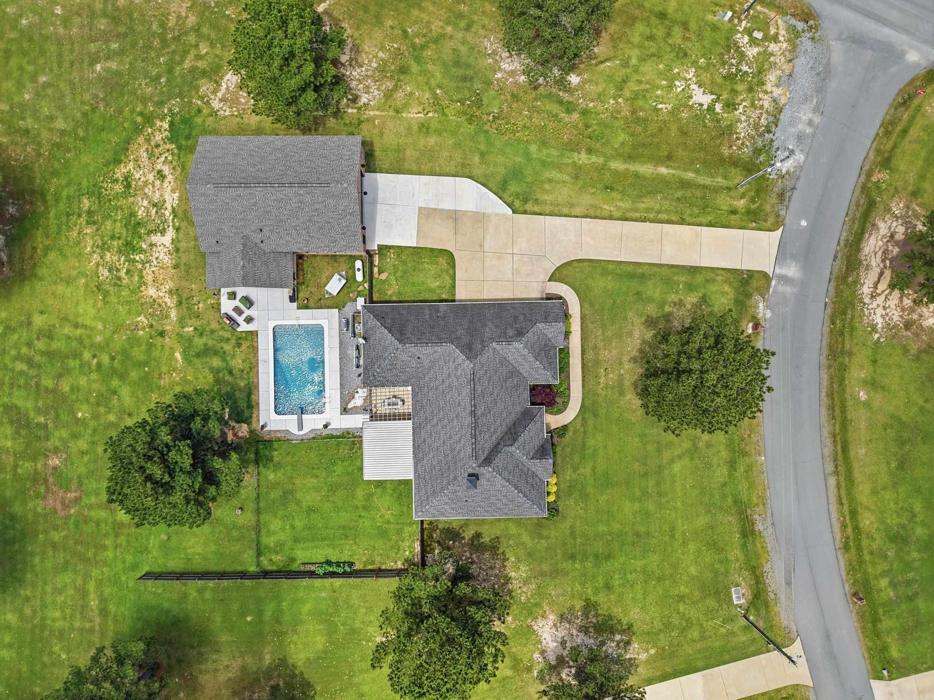 PLEASANT LAKE ESTATES - Residential