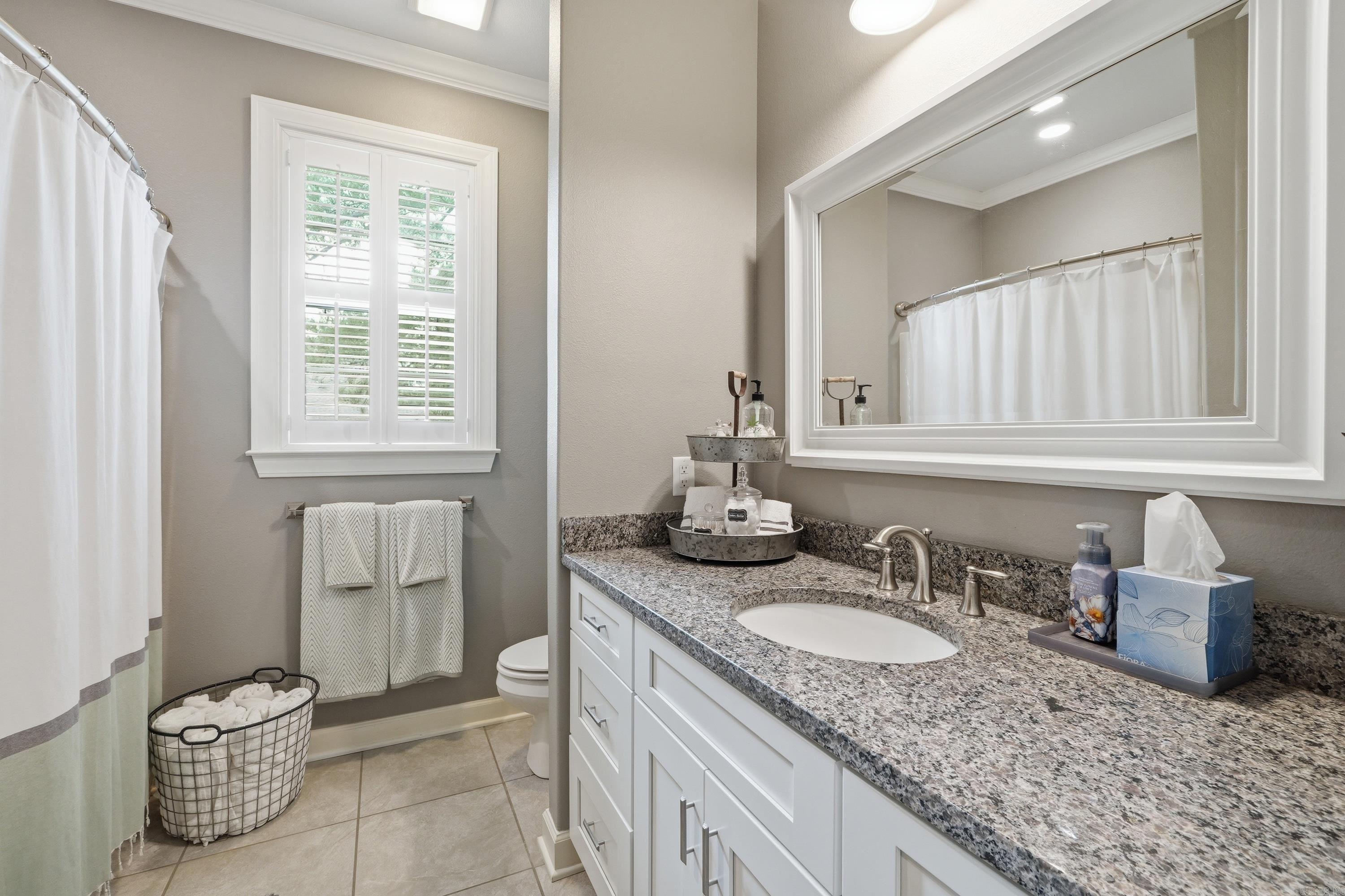 PLEASANT LAKE ESTATES - Residential